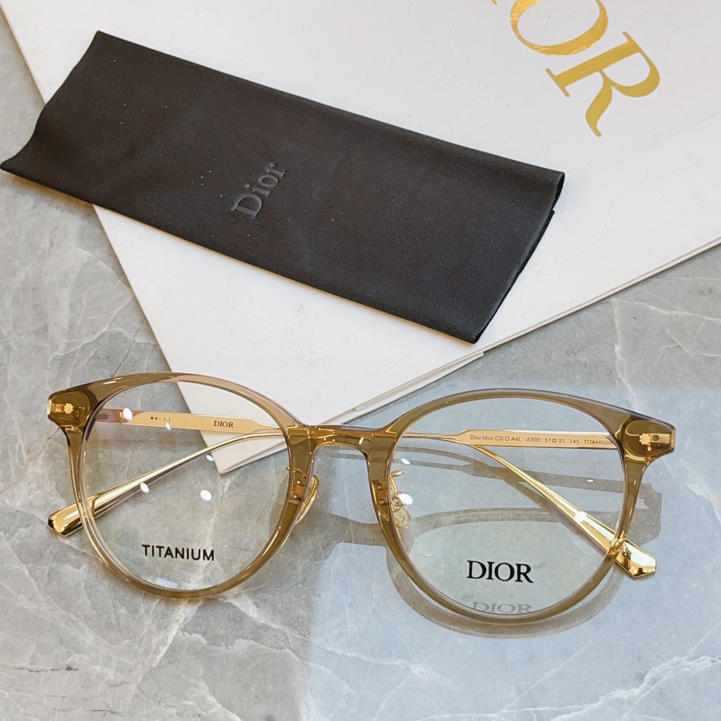 ，【Dio*】迪*奥新款光学架，
Mod：mini CD O A4L，Size：51-21-145
