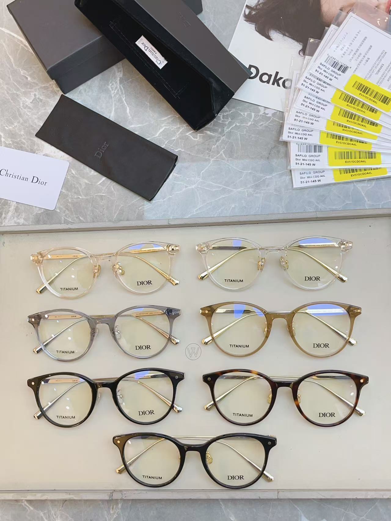 ，【Dio*】迪*奥新款光学架，
Mod：mini CD O A4L，Size：51-21-145

