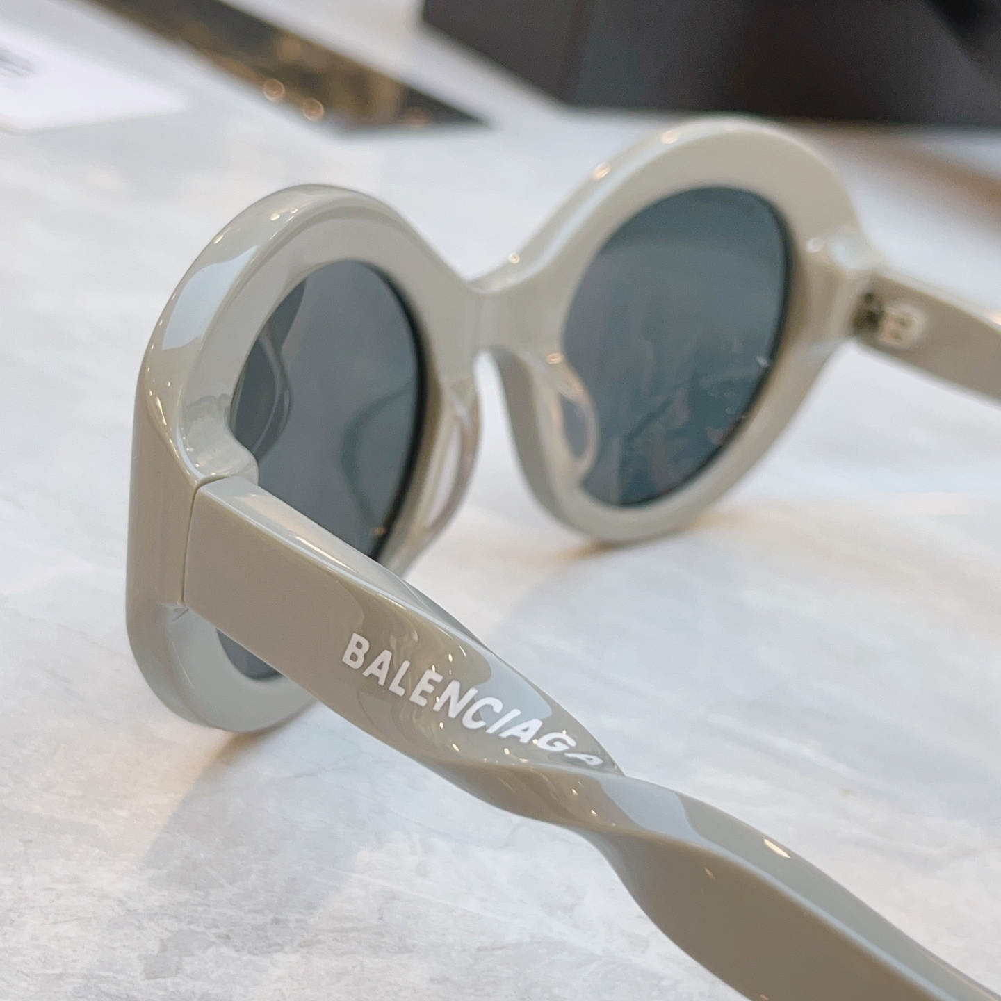 ，【BALENCIAG*】巴黎*世家新款太阳镜，MODEL：BB0208SA，SIZE：53口24-14