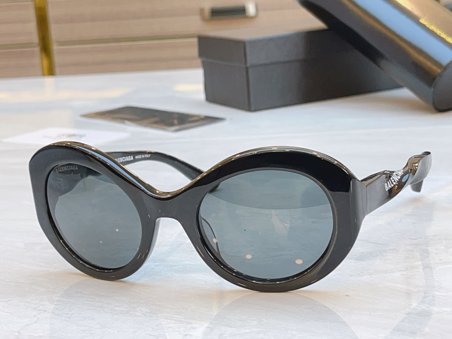 ，【BALENCIAG*】巴黎*世家新款太阳镜，MODEL：BB0208SA，SIZE：53口24-14