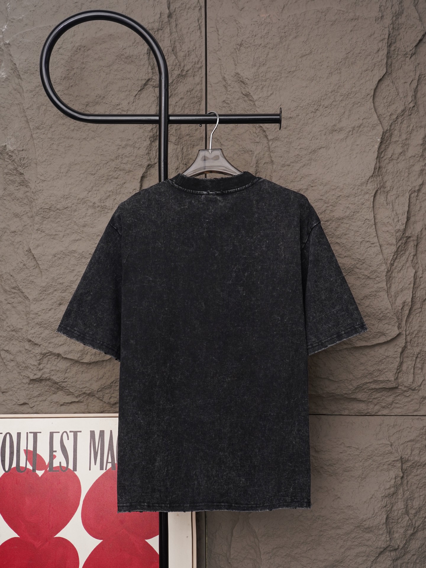 Balenciaga Balenciaga/巴黎世家2026 级别重工艺磨破洗水做旧 刺绣夏季新款 美式酸洗做旧激光烧花贴布绣情侣休闲短袖T恤