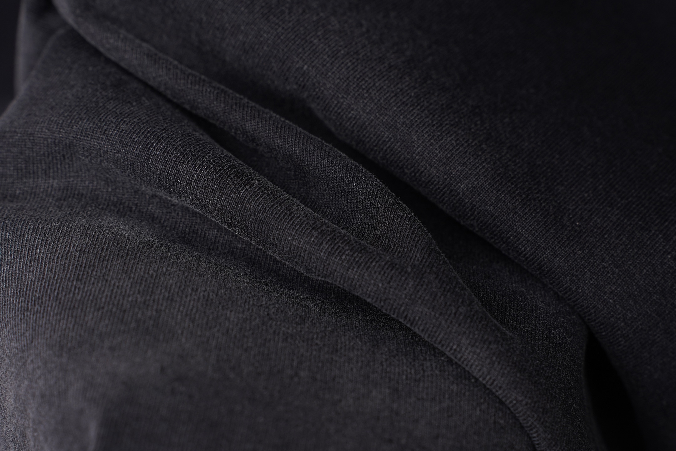 Balenciaga Balenciaga/巴黎世家2026 级别重工艺磨破洗水做旧 刺绣夏季新款 美式酸洗做旧激光烧花贴布绣情侣休闲短袖T恤