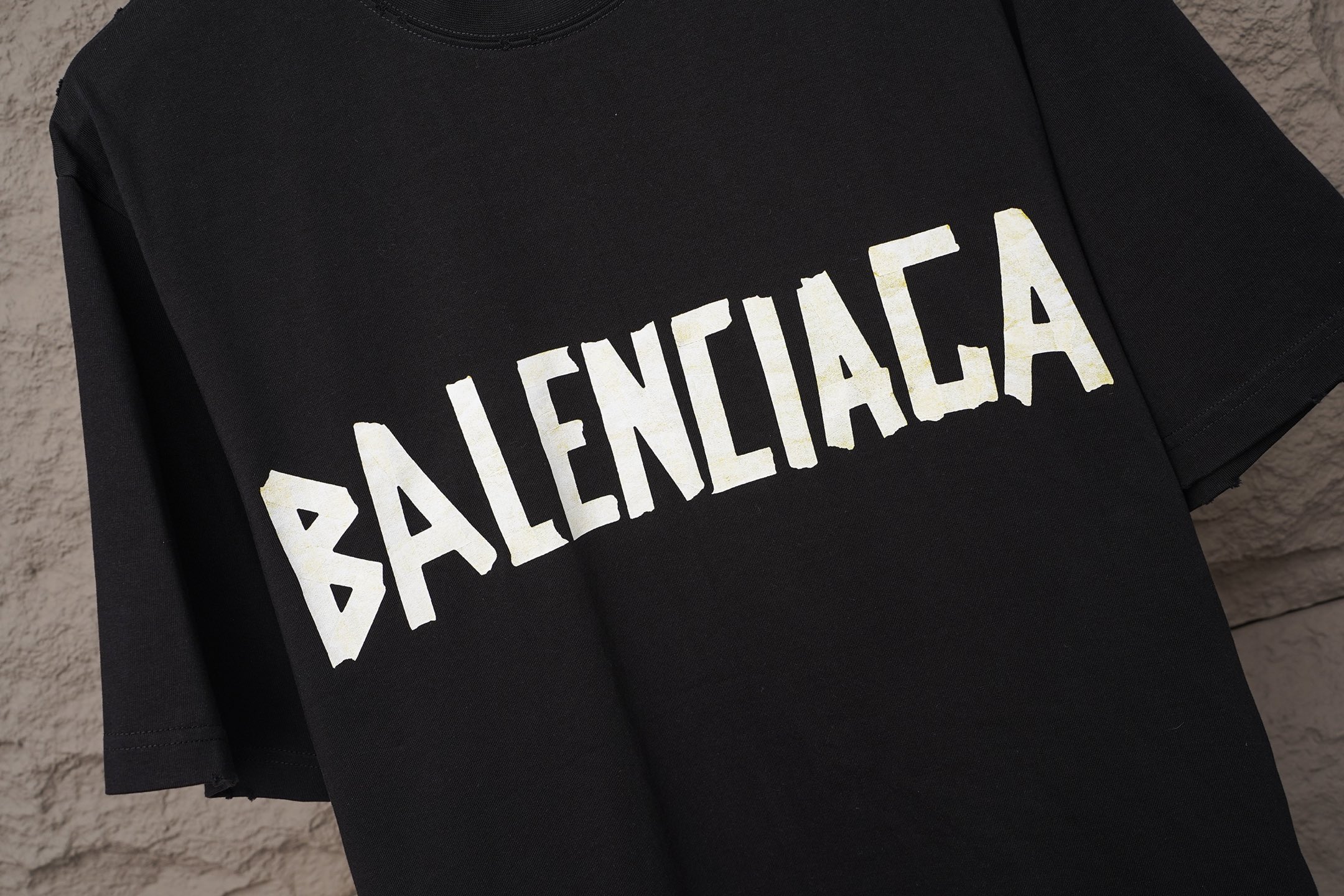 Balenciaga 𝗕𝗮𝗹𝗲𝗻𝗰𝗶𝗮𝗴𝗮/巴黎世家2026SSS 黄胶带圆领短袖