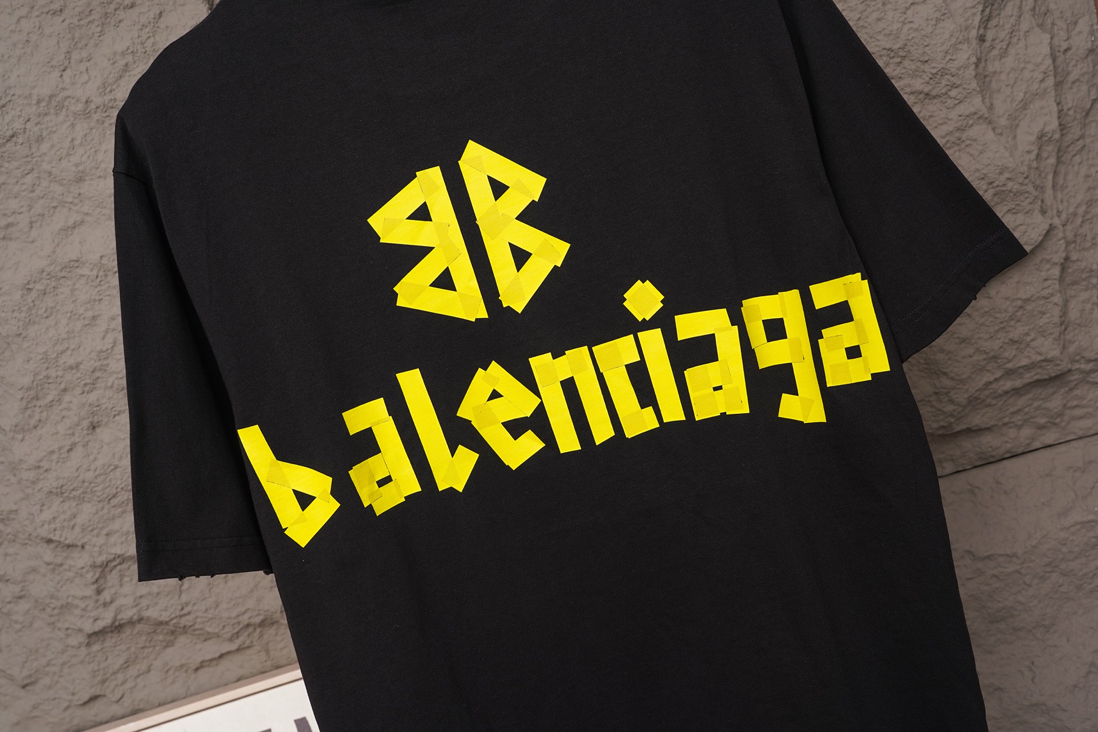 Balenciaga 𝗕𝗮𝗹𝗲𝗻𝗰𝗶𝗮𝗴𝗮/巴黎世家2026SSS 黄胶带圆领短袖