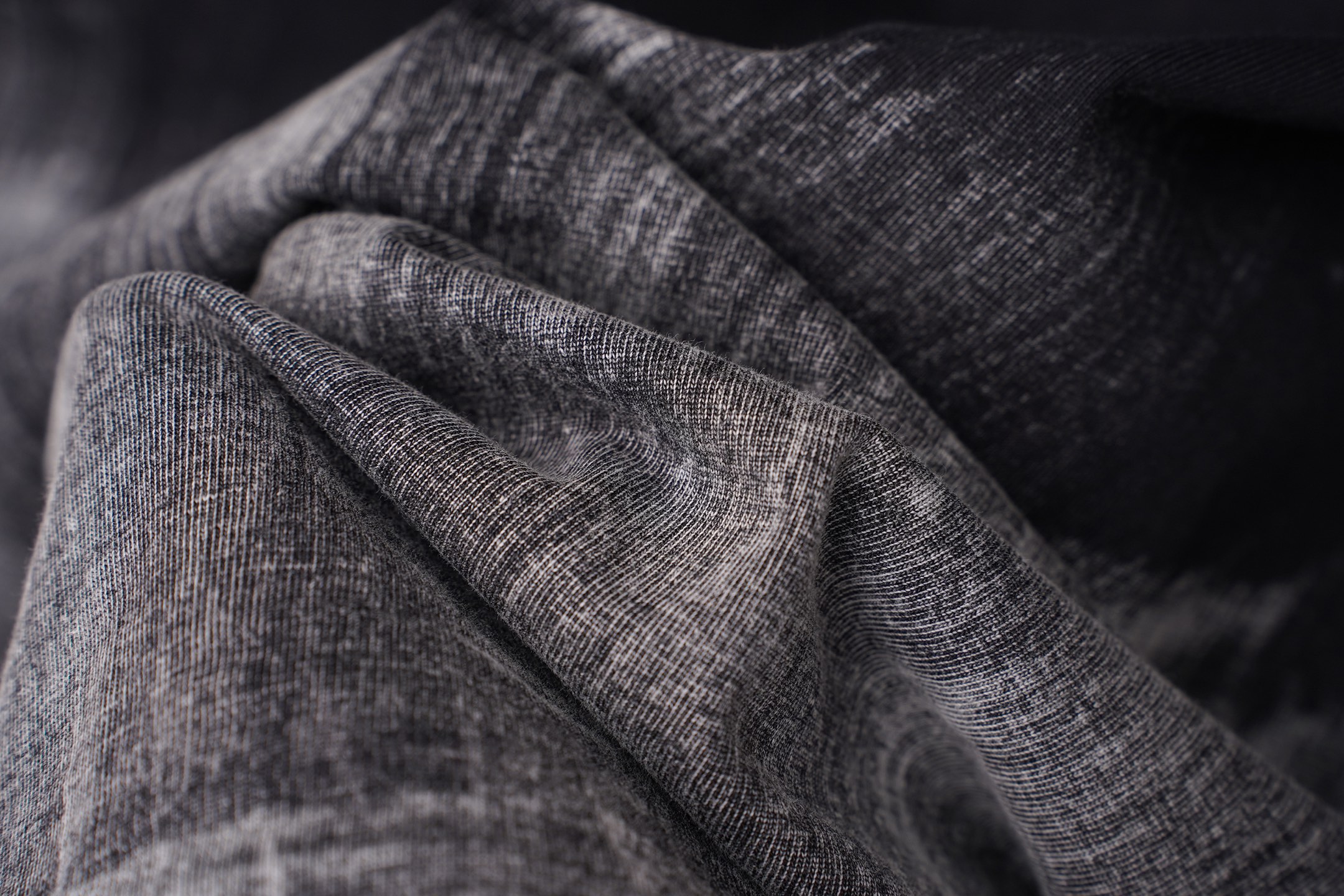 Burberry burberry/巴宝莉2026手绘炒盐重工艺 刺绣夏季新款 美式酸洗做旧激光烧花贴布绣情侣休闲短袖T恤