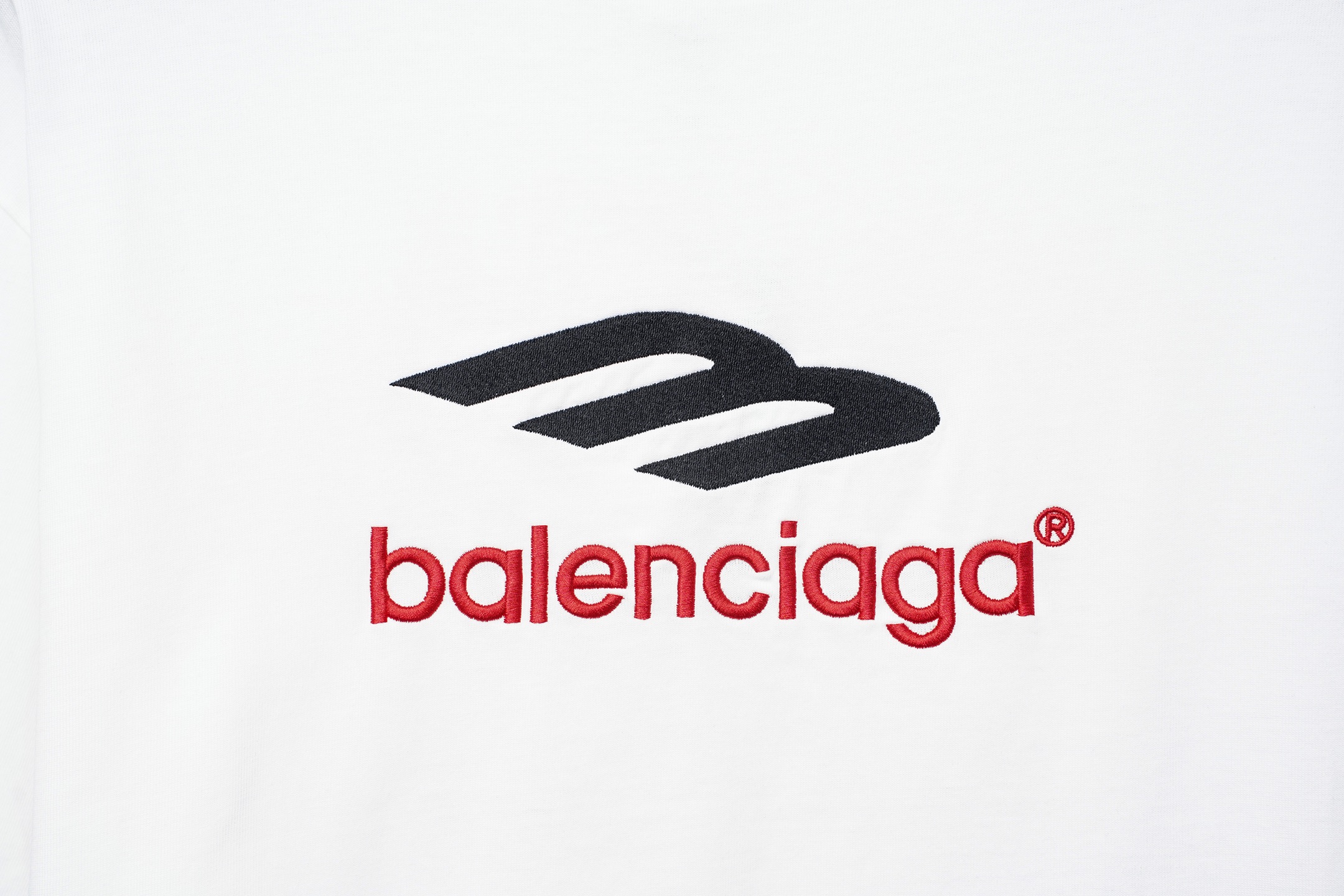 Balenciaga Balenciaga/巴黎世家2026大M 刺绣夏季新款 美式酸洗做旧激光烧花贴布绣情侣休闲短袖T恤