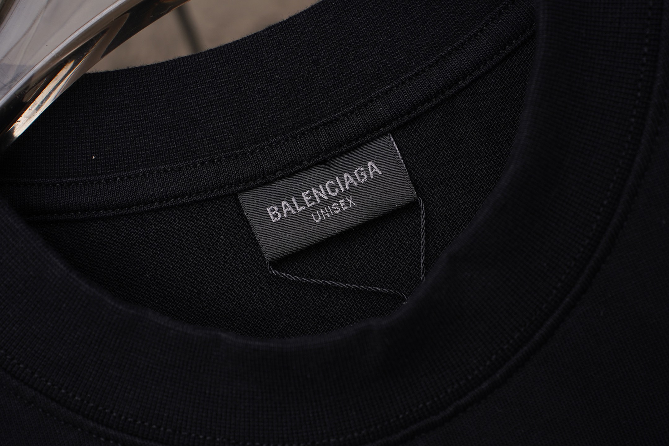 Balenciaga Balenciaga/巴黎世家2026大M 刺绣夏季新款 美式酸洗做旧激光烧花贴布绣情侣休闲短袖T恤