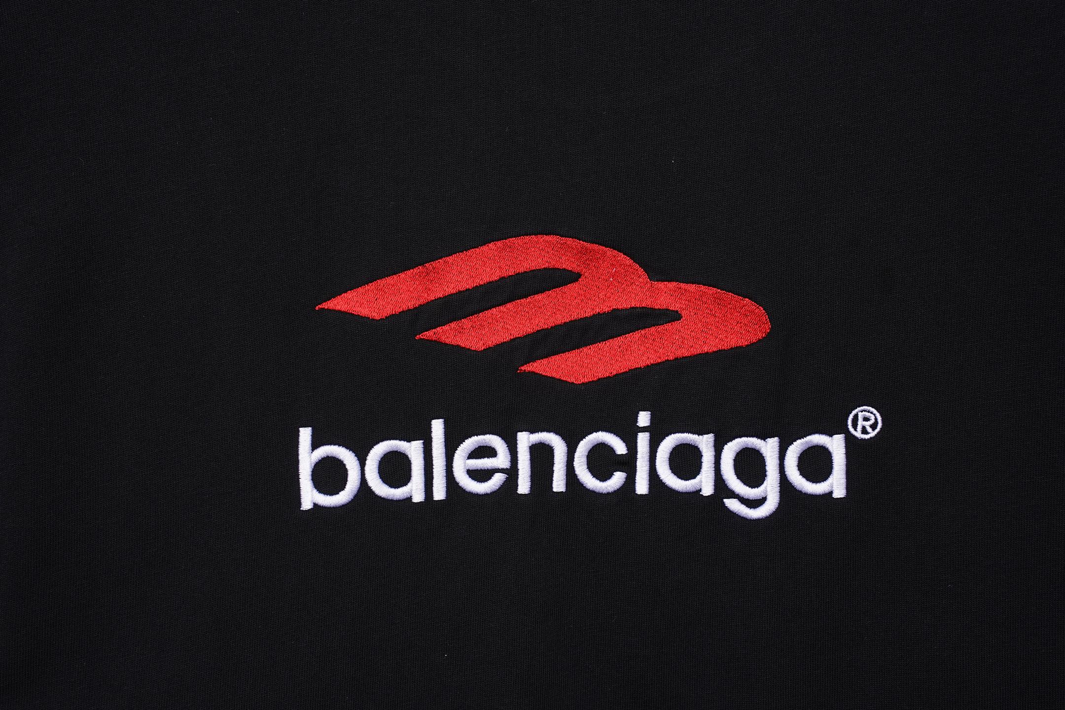 Balenciaga Balenciaga/巴黎世家2026大M 刺绣夏季新款 美式酸洗做旧激光烧花贴布绣情侣休闲短袖T恤