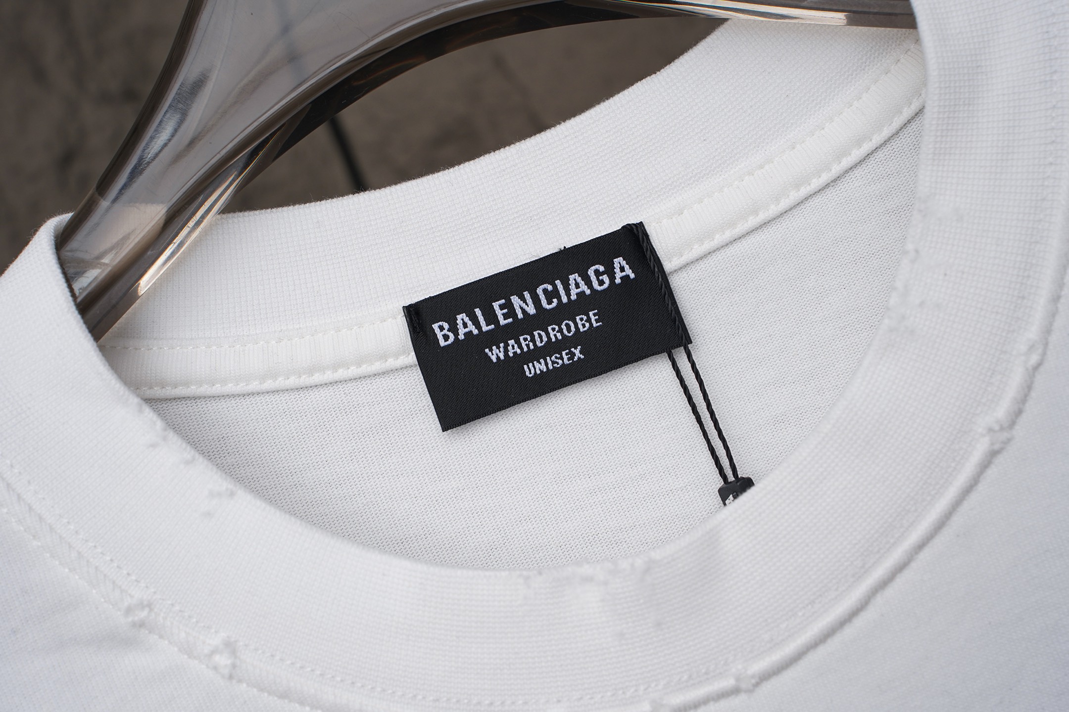 Balenciaga p184Balenciaga/巴黎世家2026银色胶带夏季新款 美式酸洗做旧激光烧花贴布绣情侣休闲短袖T恤