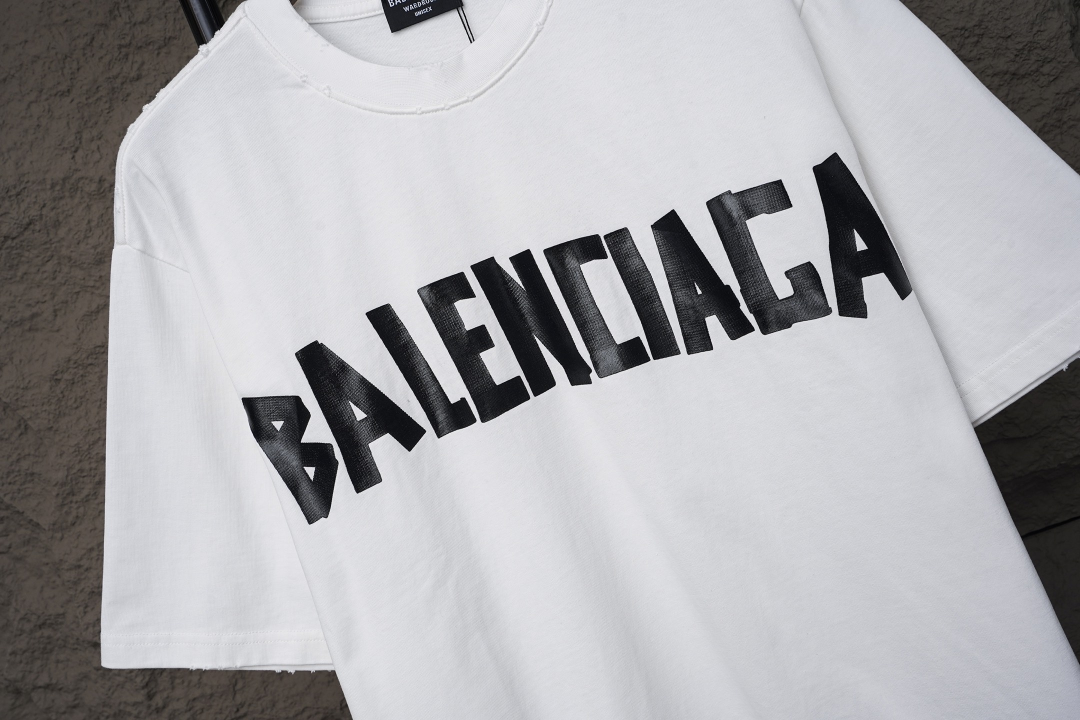 Balenciaga p184Balenciaga/巴黎世家2026银色胶带夏季新款 美式酸洗做旧激光烧花贴布绣情侣休闲短袖T恤