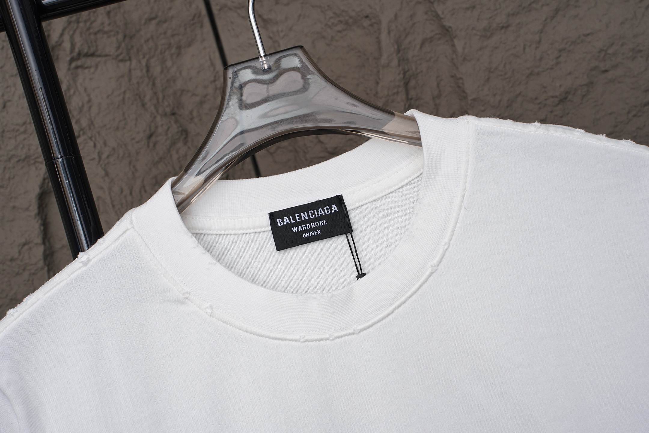 Balenciaga p184Balenciaga/巴黎世家2026银色胶带夏季新款 美式酸洗做旧激光烧花贴布绣情侣休闲短袖T恤