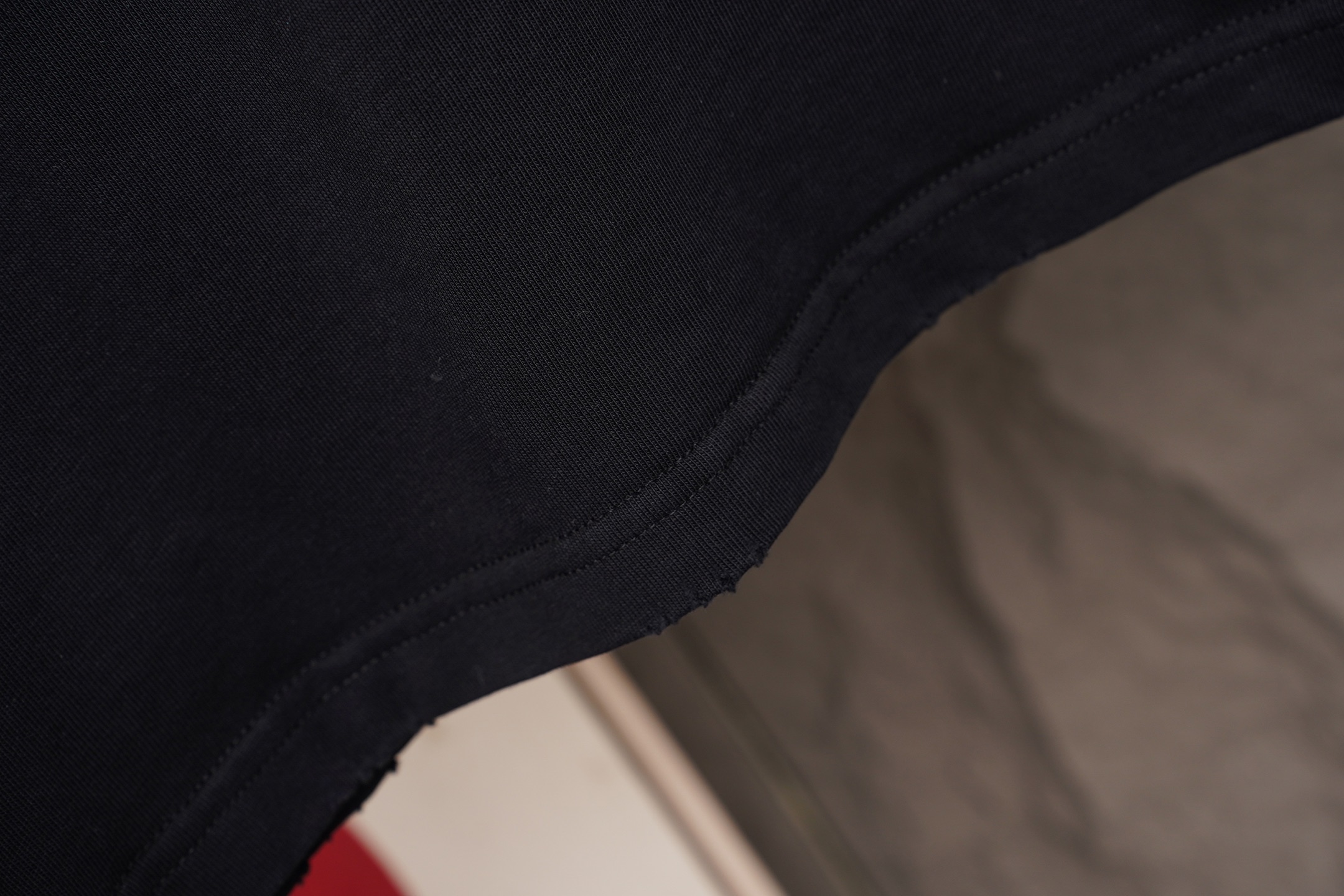 Balenciaga p184Balenciaga/巴黎世家2026银色胶带夏季新款 美式酸洗做旧激光烧花贴布绣情侣休闲短袖T恤