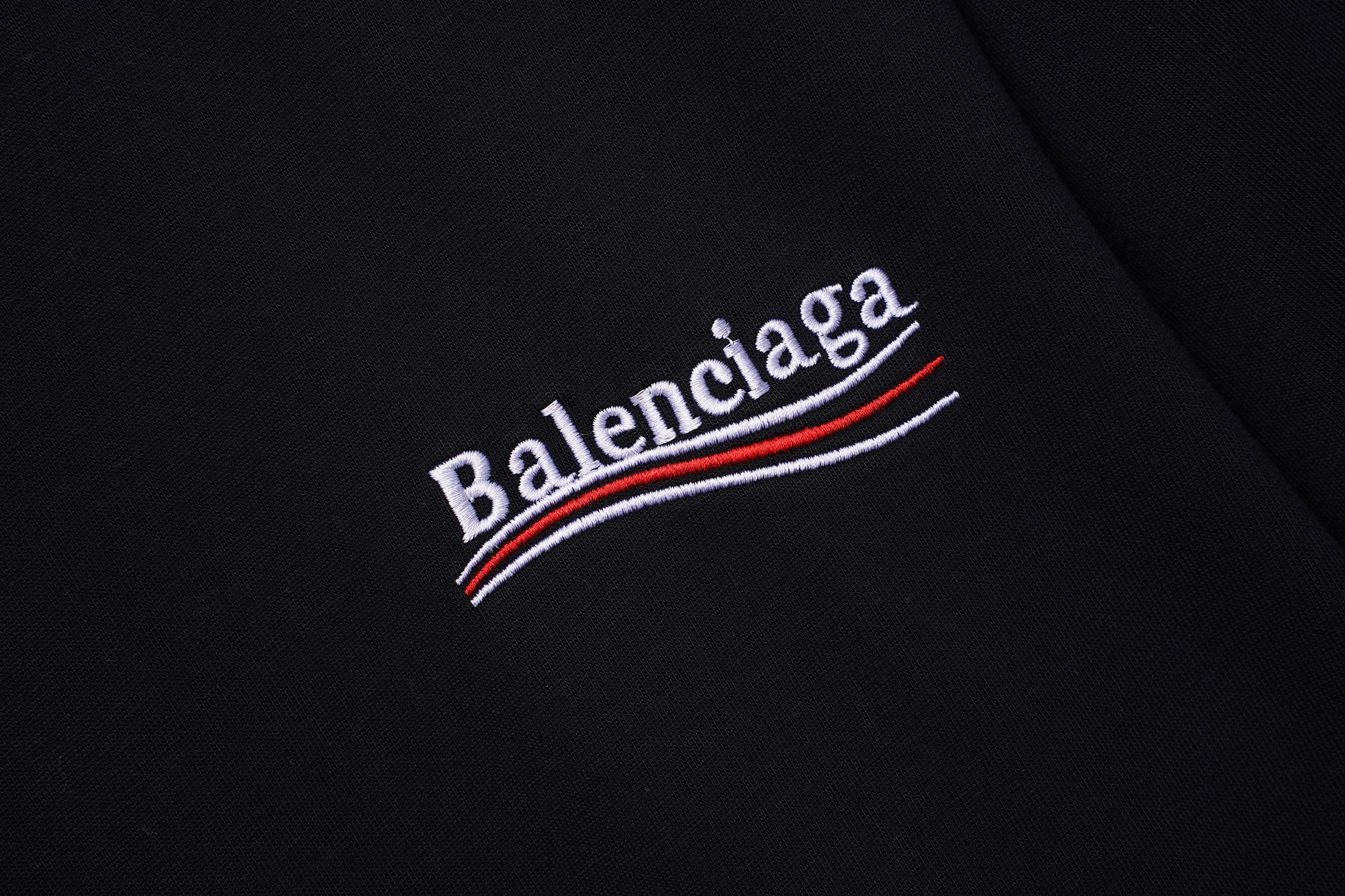 Balenciaga 𝗕𝗮𝗹𝗲𝗻𝗰𝗶𝗮𝗴𝗮/巴黎世家2026SS 可乐海浪立体刺绣圆领短袖