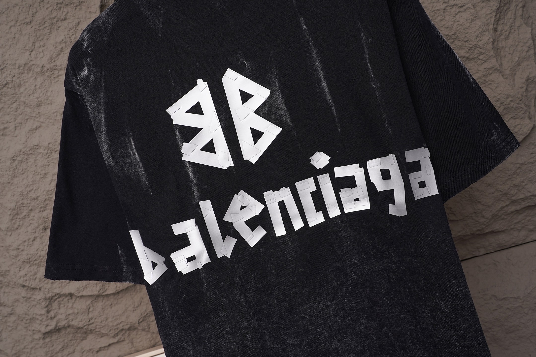 Balenciaga 𝗕𝗮𝗹𝗲𝗻𝗰𝗶𝗮𝗴𝗮/巴黎世家2026SS厚板浮雕工艺圆领短袖