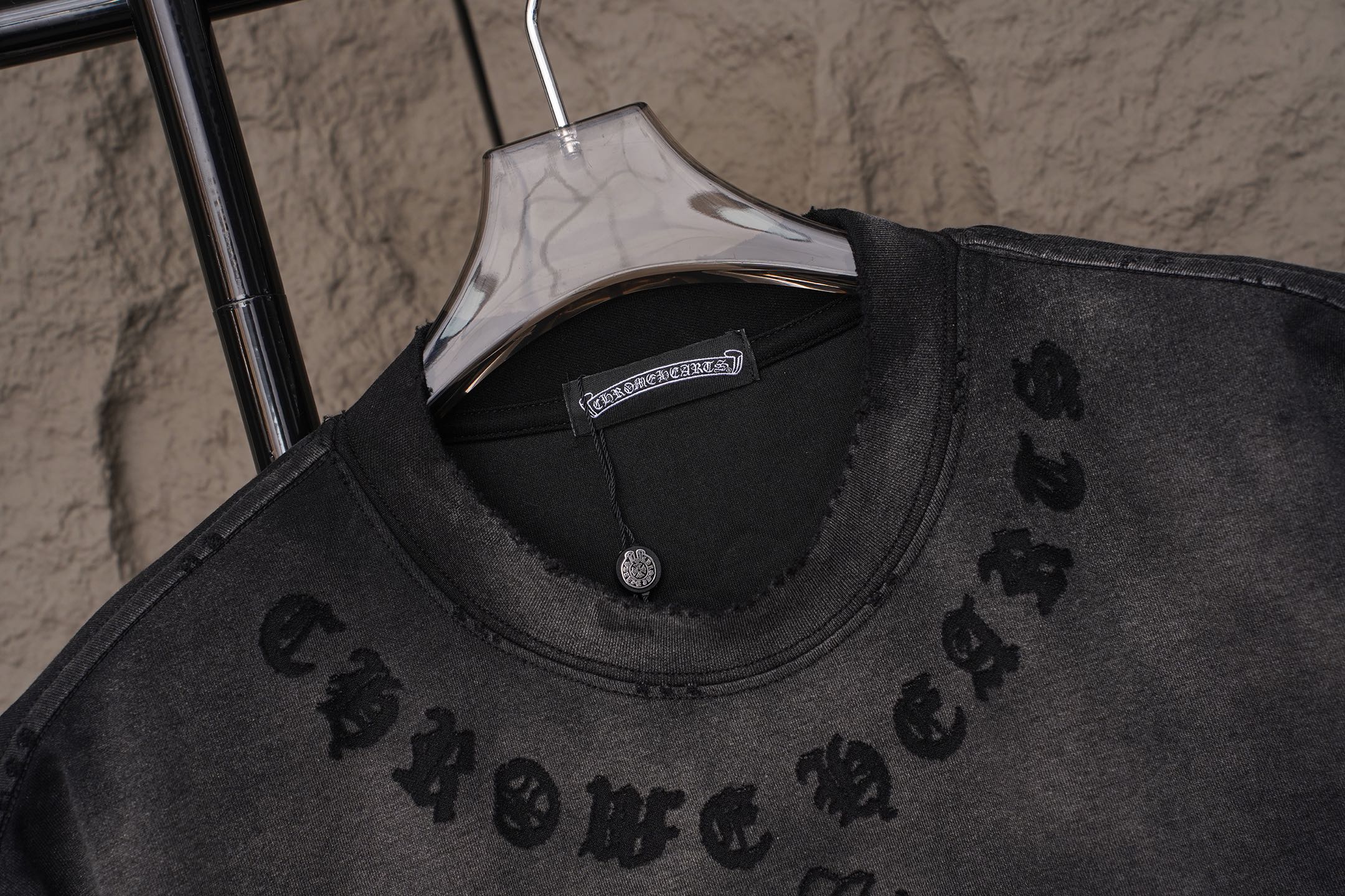 Chrome Hearts 𝗖𝗵𝗿𝗼𝗺𝗲 𝗛𝗲𝗮𝗿𝘁𝘀/克罗心2026十字架镭射激光工艺 刺绣夏季新款 美式酸洗做旧激光烧花贴布绣情侣休闲短袖T恤
