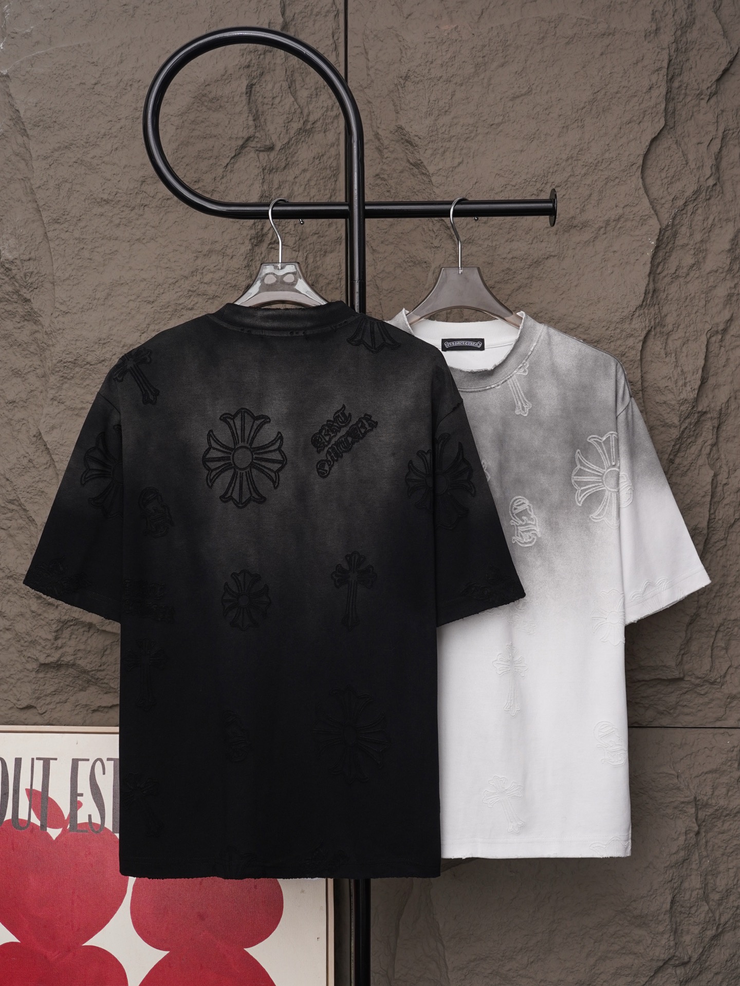 Chrome Hearts 𝗖𝗵𝗿𝗼𝗺𝗲 𝗛𝗲𝗮𝗿𝘁𝘀/克罗心2026十字架镭射激光工艺 刺绣夏季新款 美式酸洗做旧激光烧花贴布绣情侣休闲短袖T恤