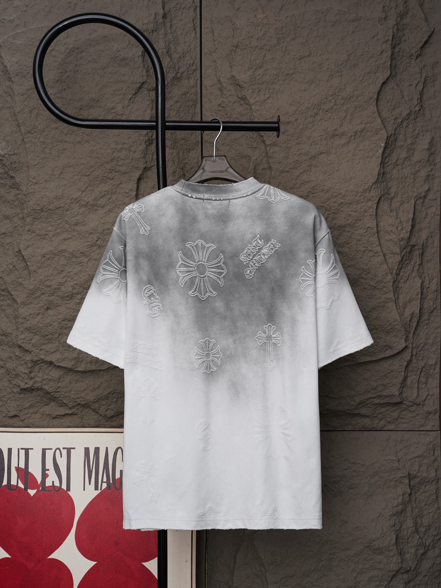Chrome Hearts 𝗖𝗵𝗿𝗼𝗺𝗲 𝗛𝗲𝗮𝗿𝘁𝘀/克罗心2026十字架镭射激光工艺 刺绣夏季新款 美式酸洗做旧激光烧花贴布绣情侣休闲短袖T恤
