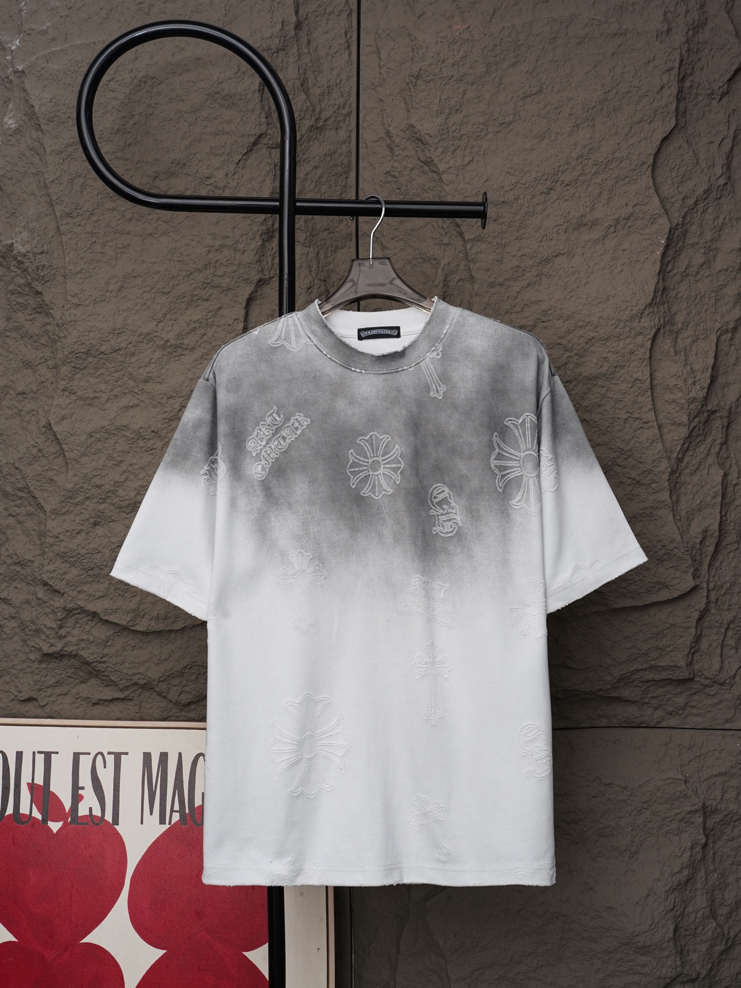 Chrome Hearts 𝗖𝗵𝗿𝗼𝗺𝗲 𝗛𝗲𝗮𝗿𝘁𝘀/克罗心2026十字架镭射激光工艺 刺绣夏季新款 美式酸洗做旧激光烧花贴布绣情侣休闲短袖T恤
