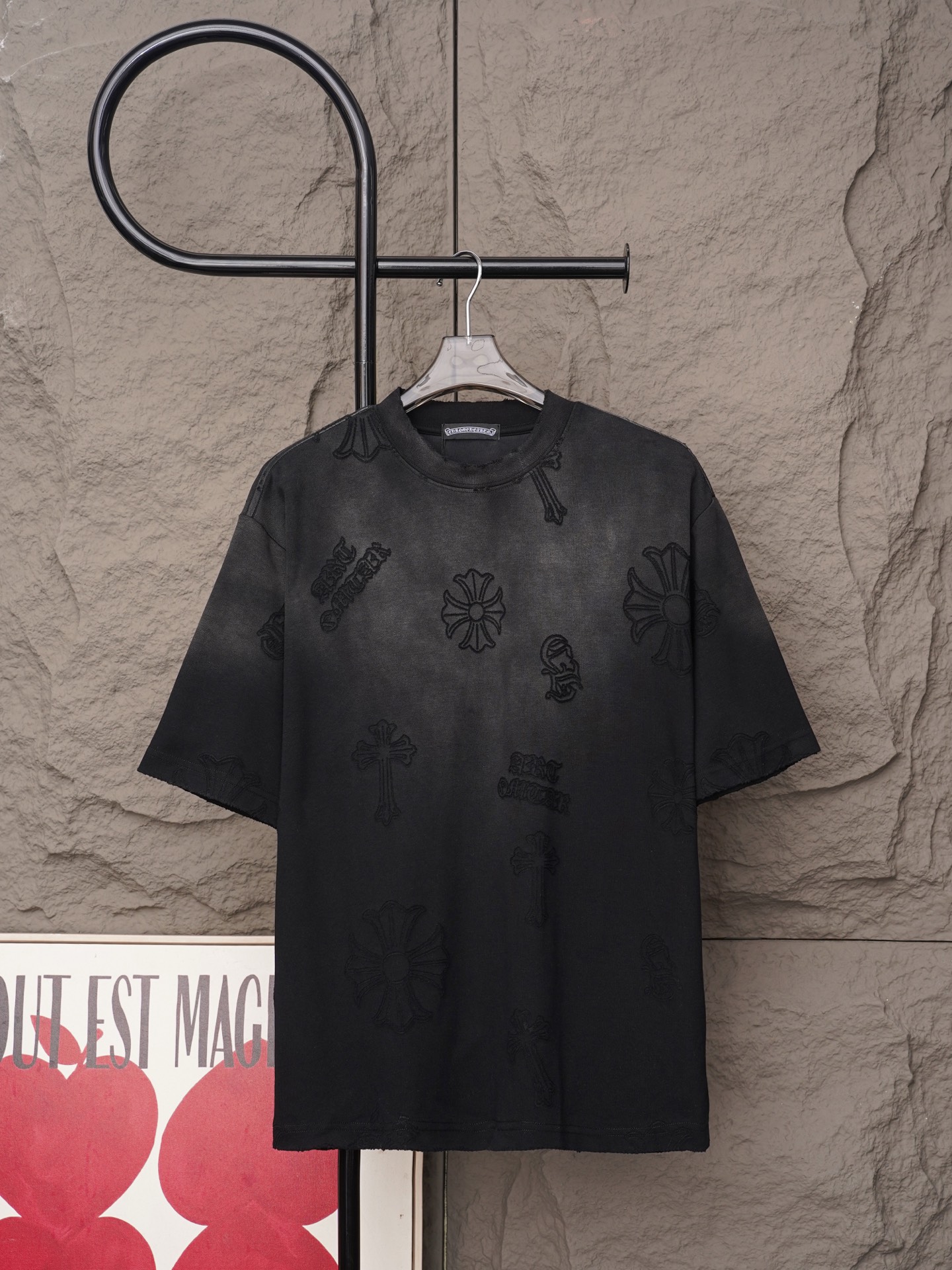 Chrome Hearts 𝗖𝗵𝗿𝗼𝗺𝗲 𝗛𝗲𝗮𝗿𝘁𝘀/克罗心2026十字架镭射激光工艺 刺绣夏季新款 美式酸洗做旧激光烧花贴布绣情侣休闲短袖T恤