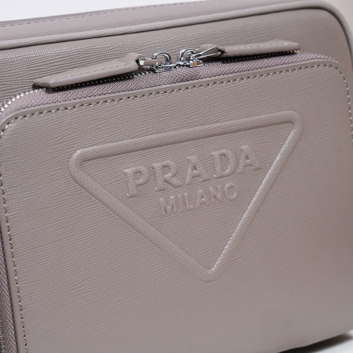 普拉达 Prada 高定典藏名品高定成衣时装外套连衣裙衬衫T恤 #F9C9B2EB 5
