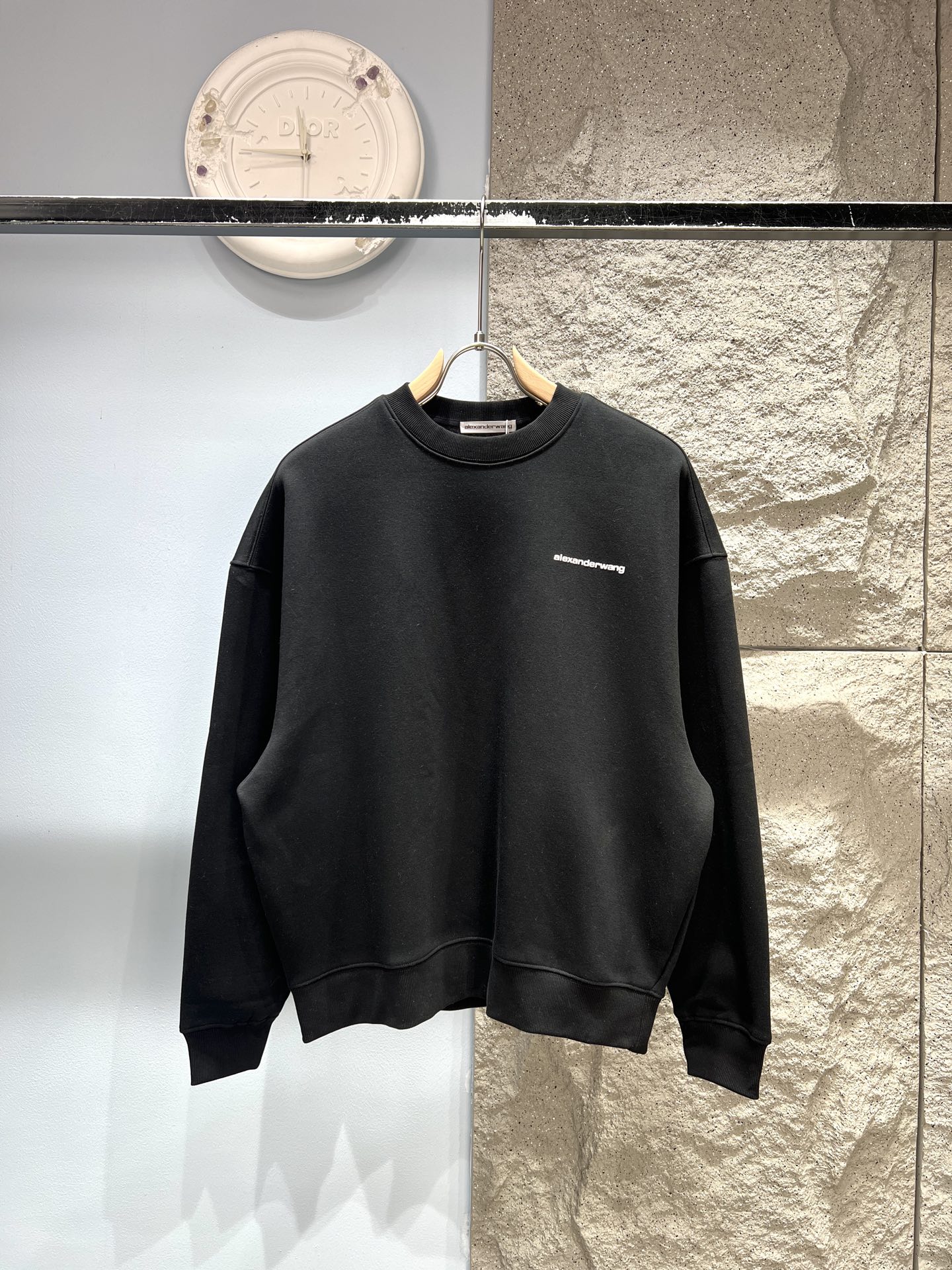 _dv19sx7xTC4SzJU_49f_VKF9LbLdh7ugllx6Rdg