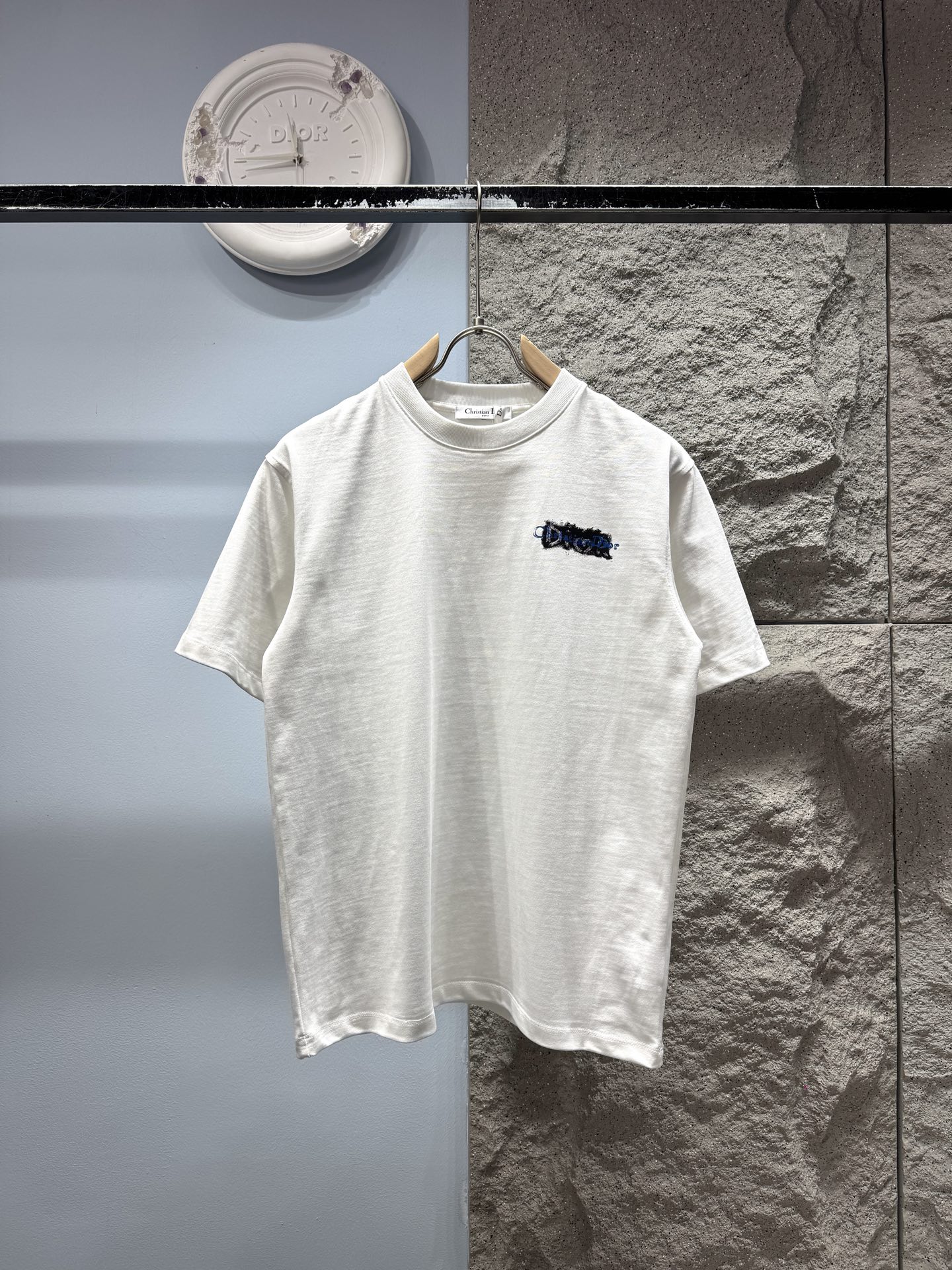 Dior*Dior graffiti logo‼ ️Camiseta de manga corta® 🖤Confeccionada en puro algodón de 380 g de alta calidad, suave, tra…