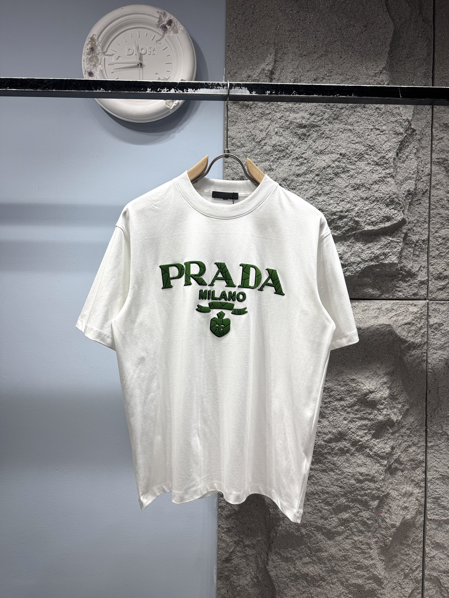 PRADA*Logotipo de sombra agrietada de Prada‼ ️Camiseta de manga corta® 🖤Compre tela Solona de algodón Xinjiang de 280 …