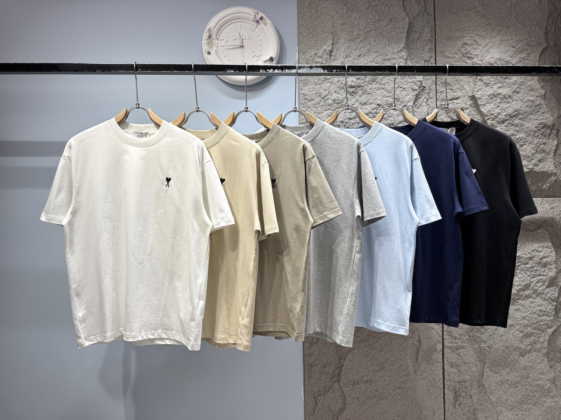 Blanco, beige claro, café crema, gris melange, azul agua claro, azul marino, negro