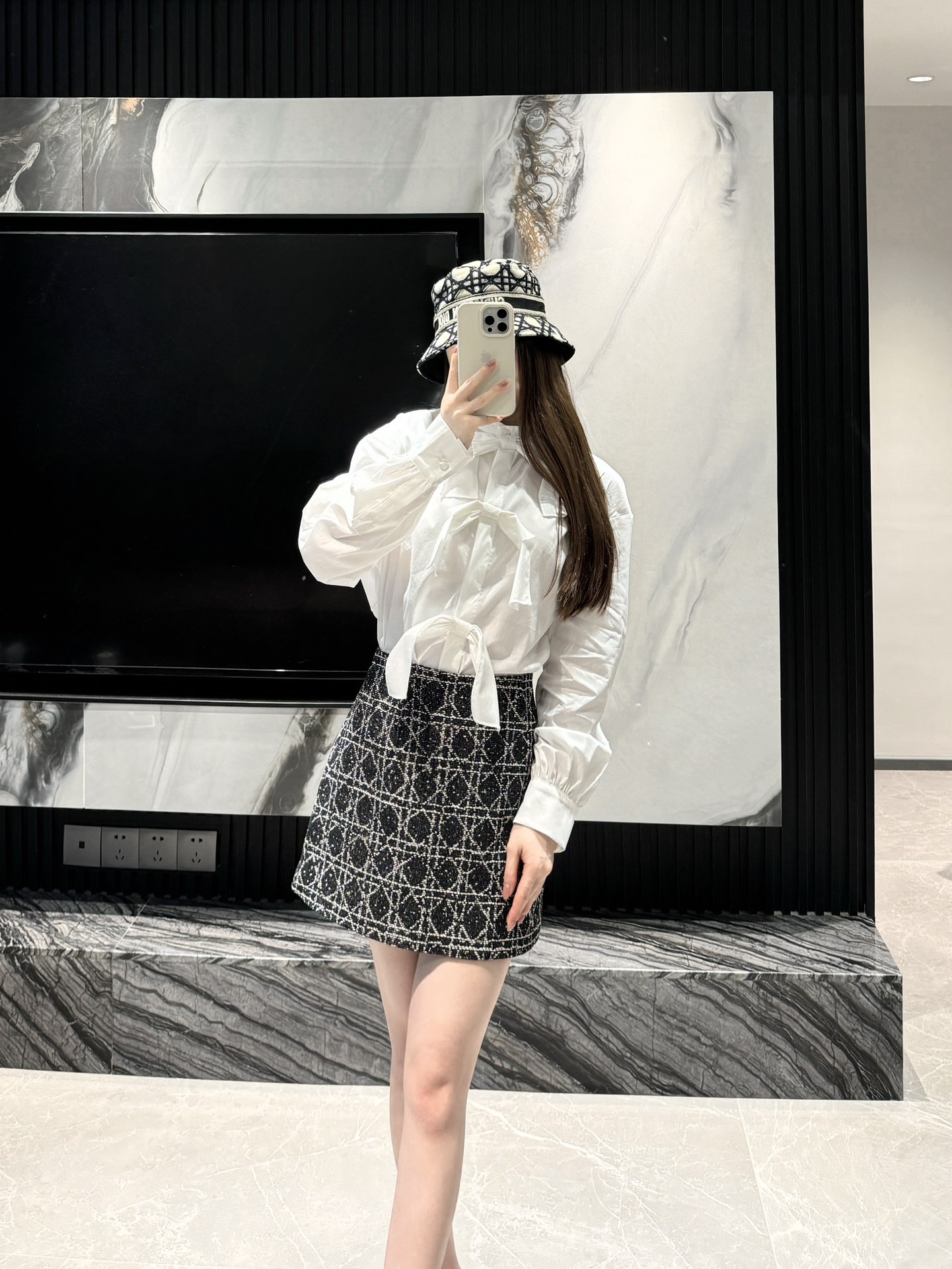 NO:478761,My own model with casual accessories white shirt, shirts, alexander wang19860909自家模特上身 随便配件白衬衫,,shirts,alexander wang,Women's clothing