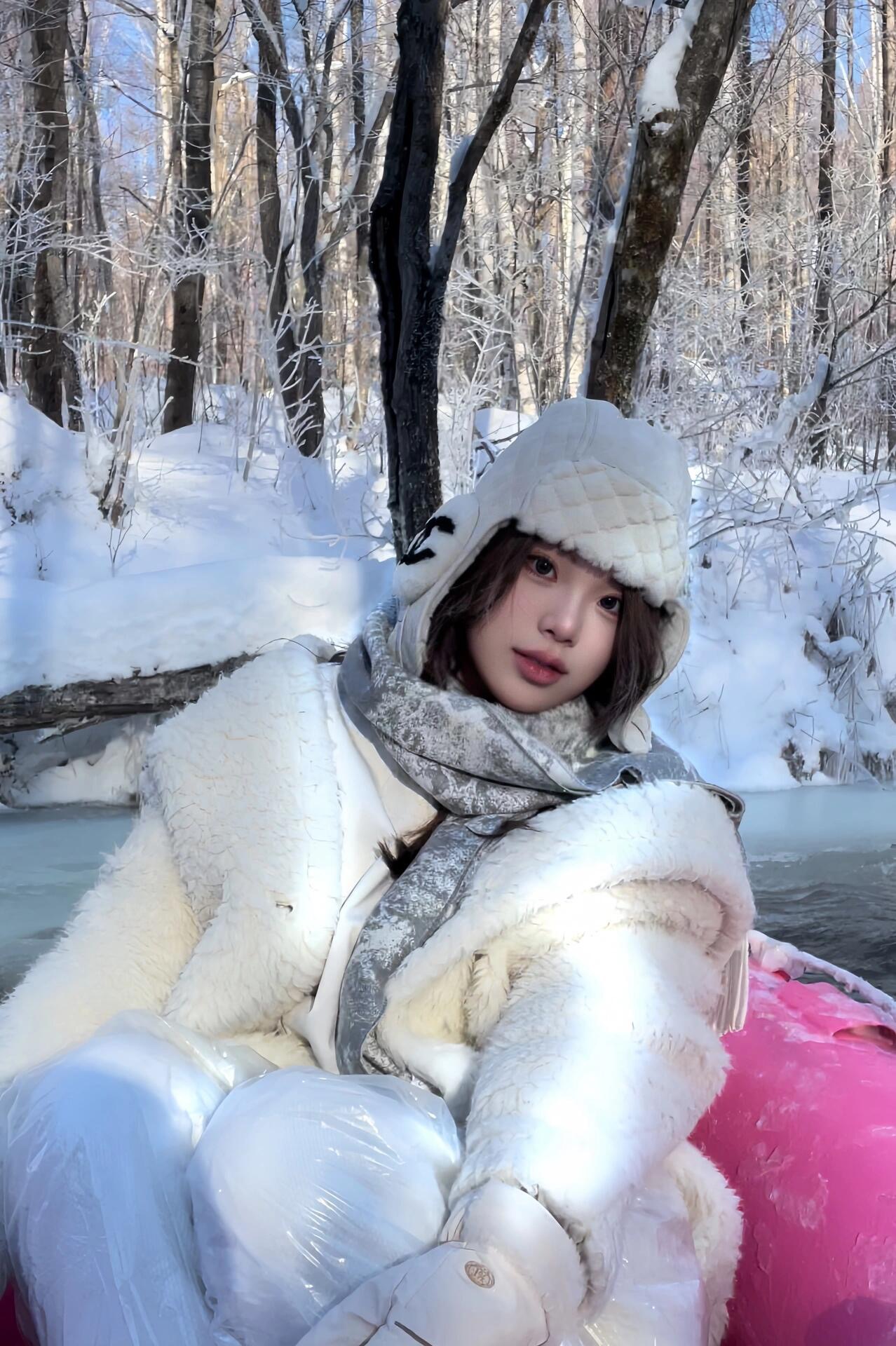 NO:569809,look skiing is so necessary,,alexander wang19860909look 滑雪太需要了,,alexander wang,Women's clothing