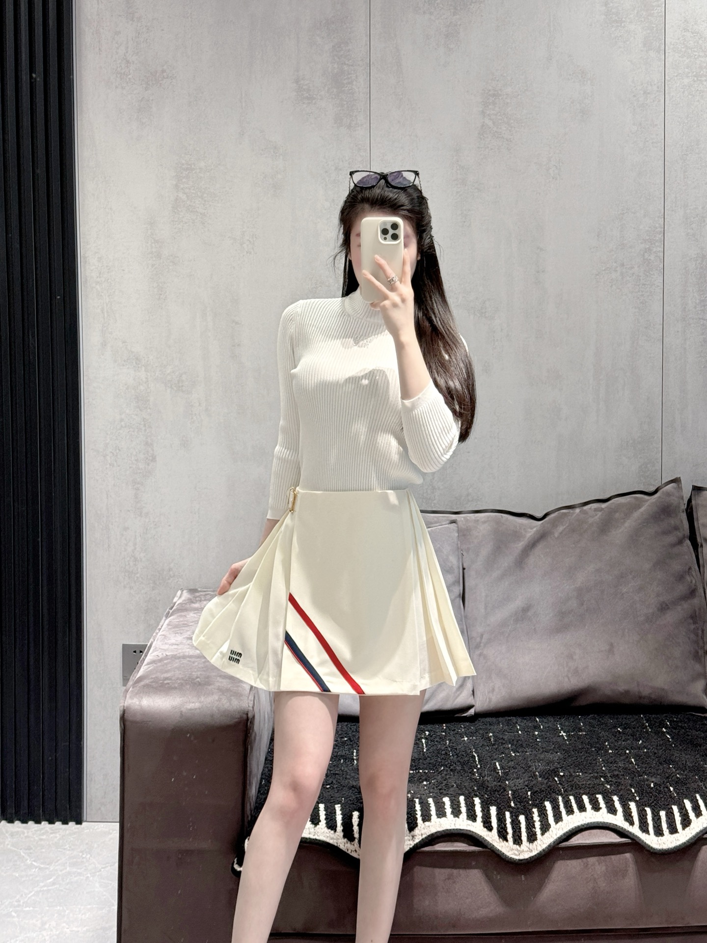 NO:472012,My own model looks with new miu skirt, miumiu skirts, alexander wang19860909自家模特look 搭配新miu半裙,,miumiu,skirts,alexander wang,Women's clothing