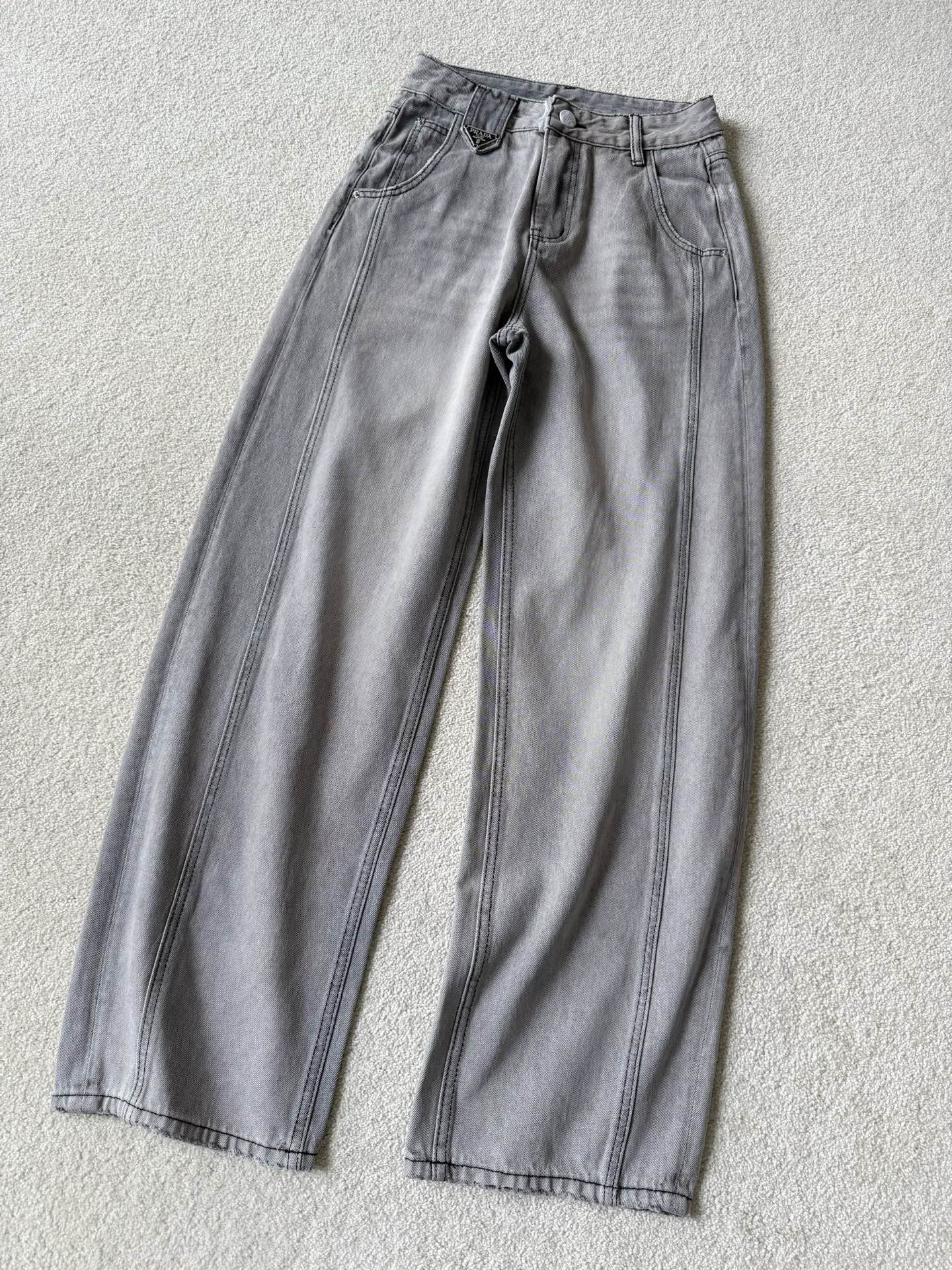 NO:478752,Smoke grey real-life details, the color is very positive!! It is not an effect that can be achieved once or twice, alexander wang19860909烟灰色实拍细节图 颜色非常正 !! 不是一次两次就能做到的效果,,alexander wang,Women's clothing