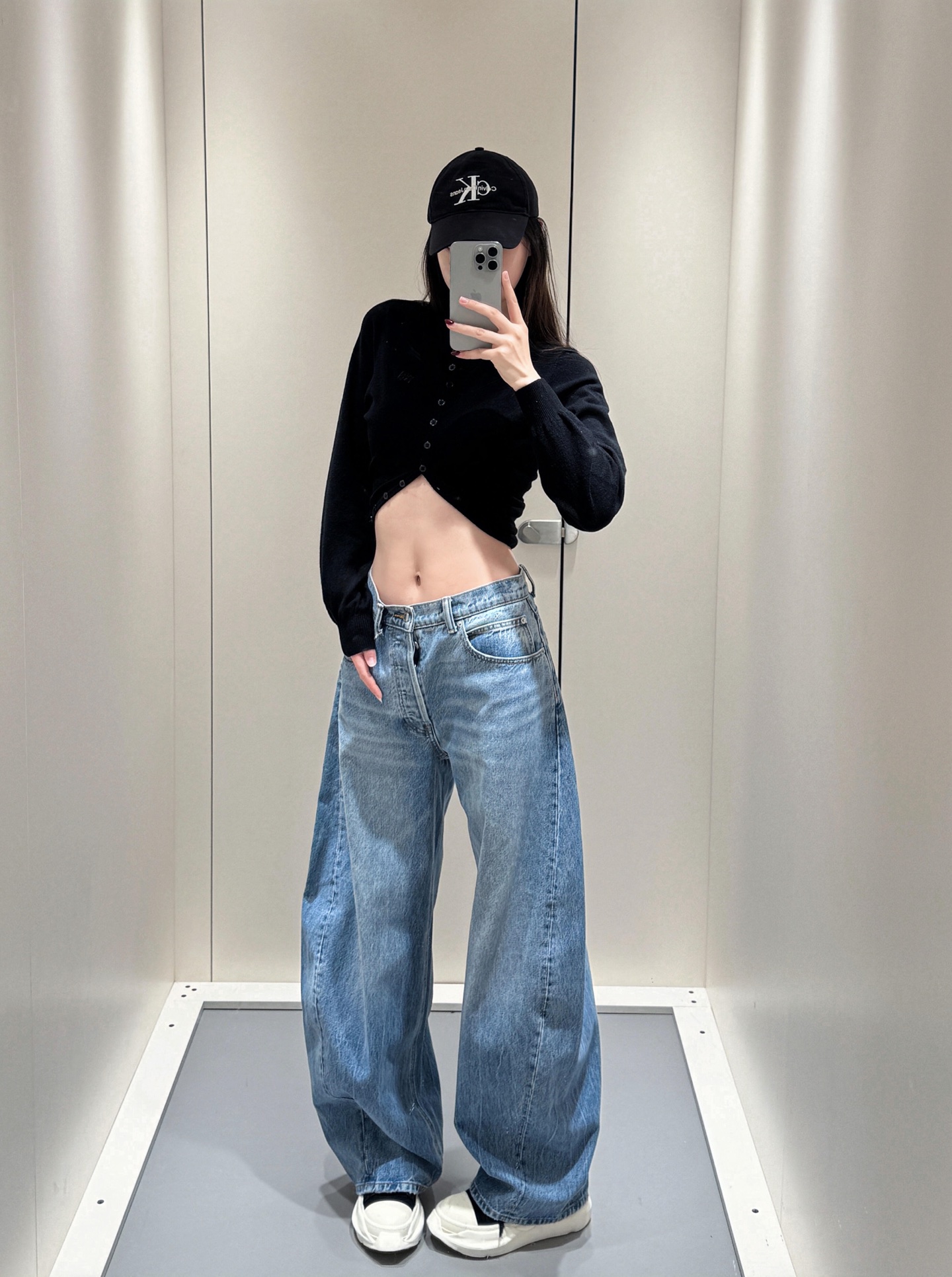 NO:549064,The atmosphere is amazing!!, alexander wang19860909氛围感的神 太绝了 !!,,alexander wang,Women's clothing