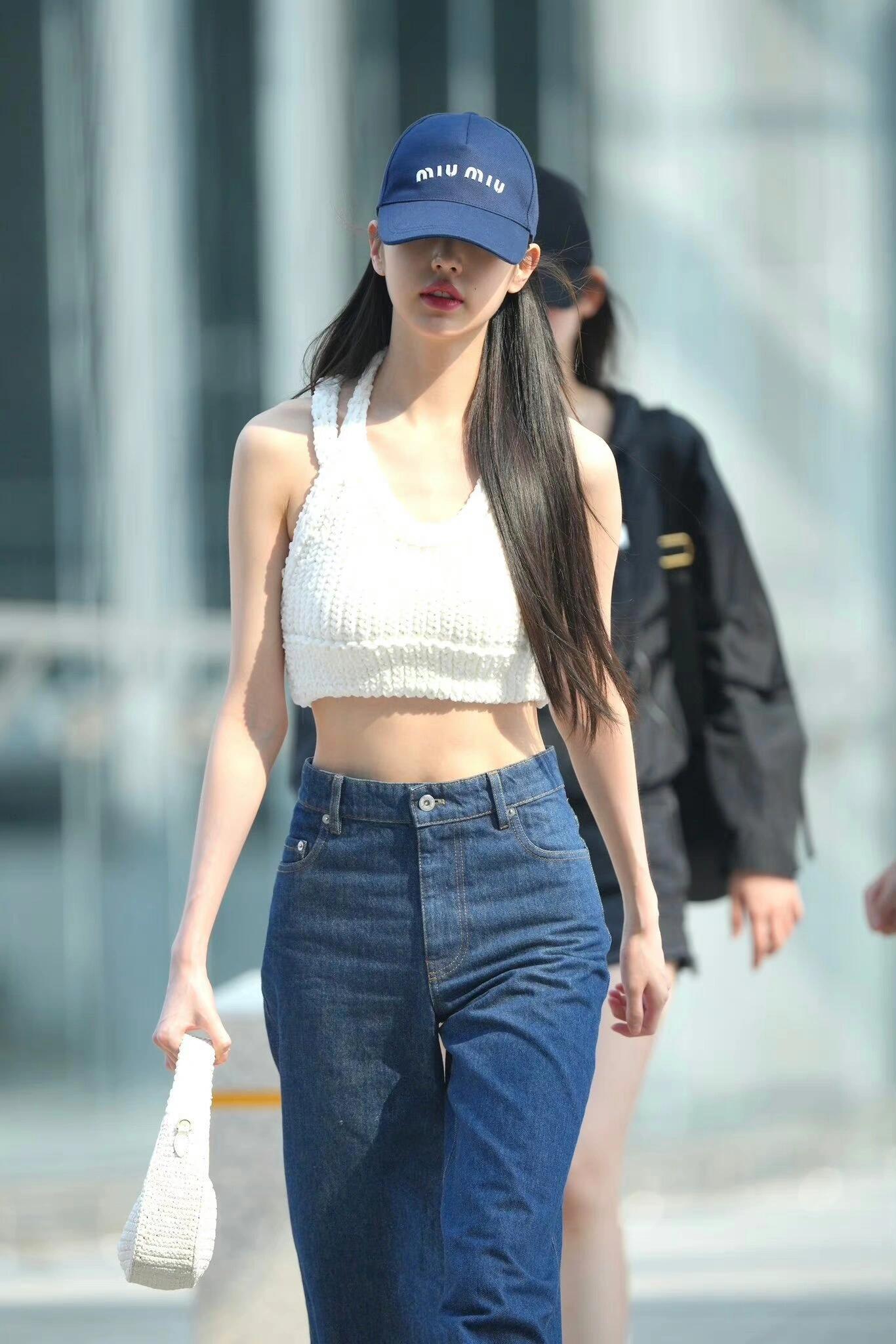 NO:794724,#张元英 is worn too frequently,,19860909# 张元英 佩戴的频率太高了,,,Women's clothing