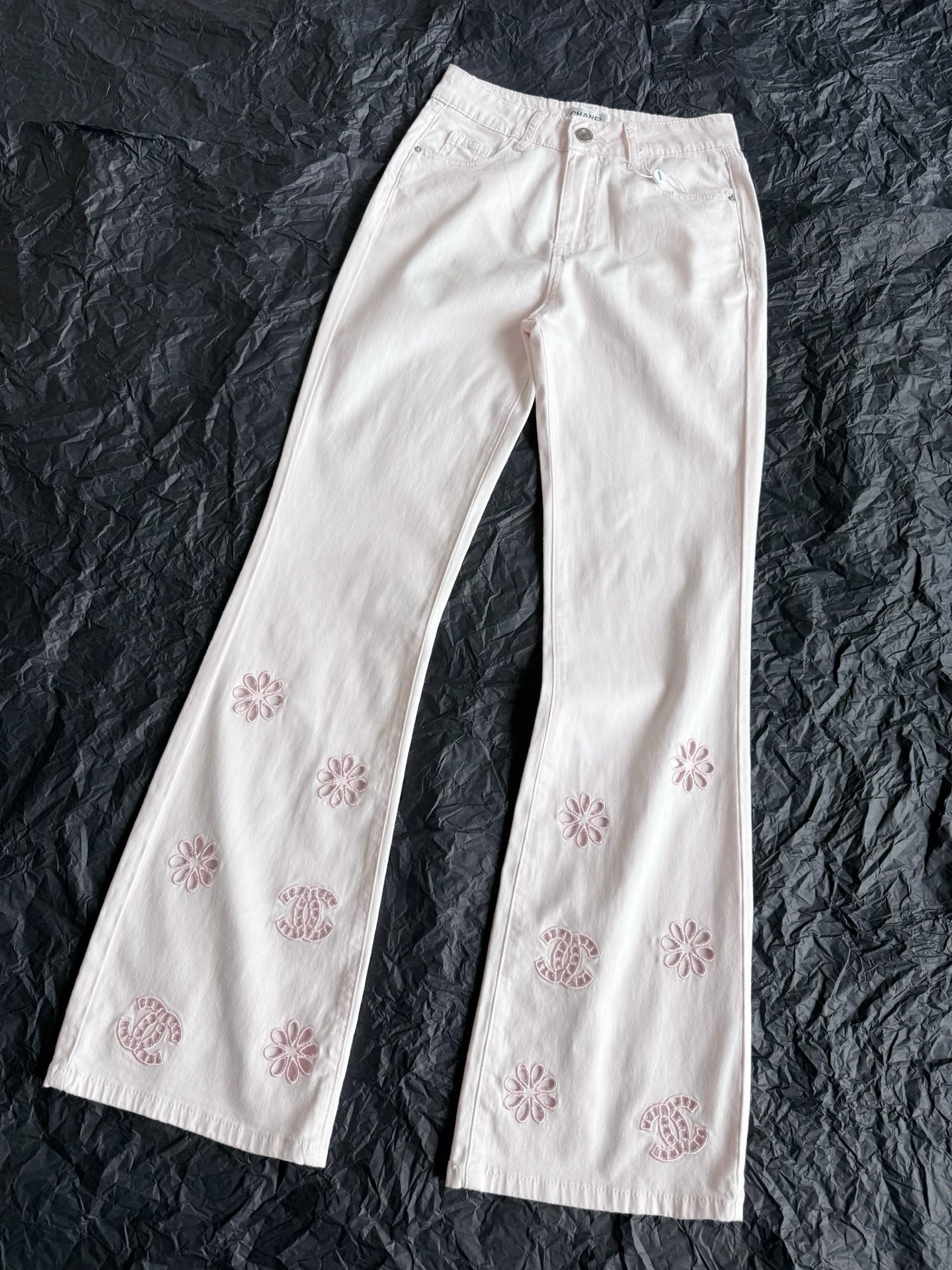 NO:466245,Light pink details real photos This month's main model is very thin and breathable. It is jeans that can be controlled at will in summer.19860909淡粉色细节实拍图 本月主推款/很轻薄 很透气 是夏天能随意驾驭的牛仔裤,,jeans,alexander wang,Women's clothing