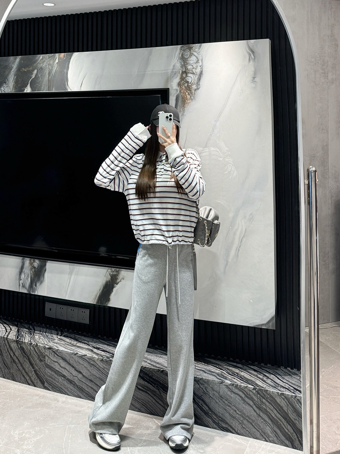 NO:472004,Your own model look can easily go to early autumn, alexander wang19860909自家模特look 可以轻松过度到早秋,,alexander wang,Women's clothing