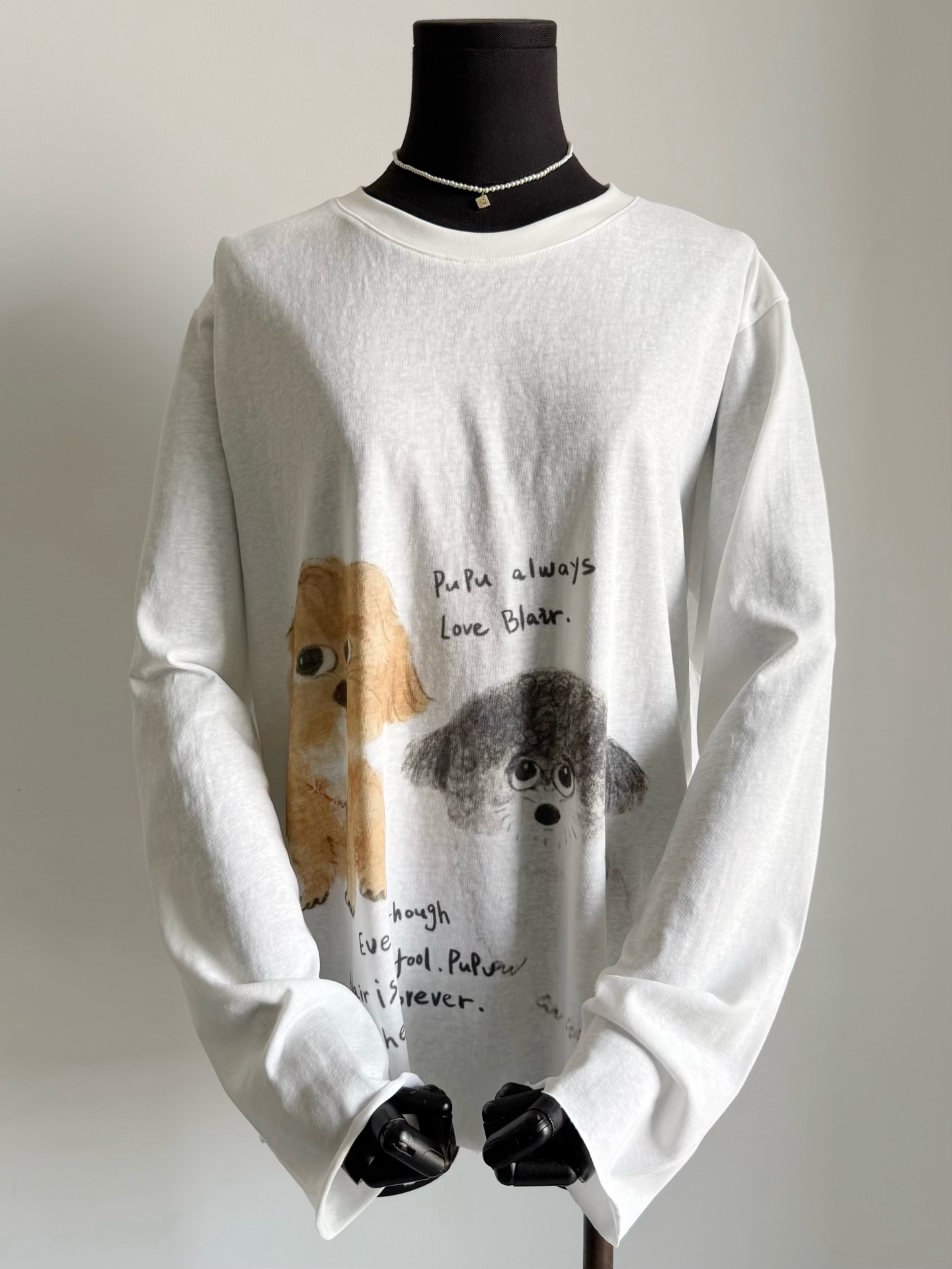 NO:467876,ICEDUST's new season of puppy long-sleeved tee, I feel good when I get it in stock ~~ Customized ultra-light and thin textured sunscreen fabric, as thin as a cicada wing and texture, it's also very chill directly as a sunscreen ~~ The penetration is super good puppy print, like a pattern growing on the fabric, does not affect the softness and comfort at all, alexander wang19860909ICEDUST新一季小狗长袖tee 现货抢到手心情都好了 ~~ 定制超轻薄肌理感防晒面料 薄如蝉翼又有质感 直接当个防晒也很chill ~~ 渗透性超乖小狗印花 像生长在面料上的图案 完全不影响柔软度和舒适度哦,,alexander wang,Women's clothing