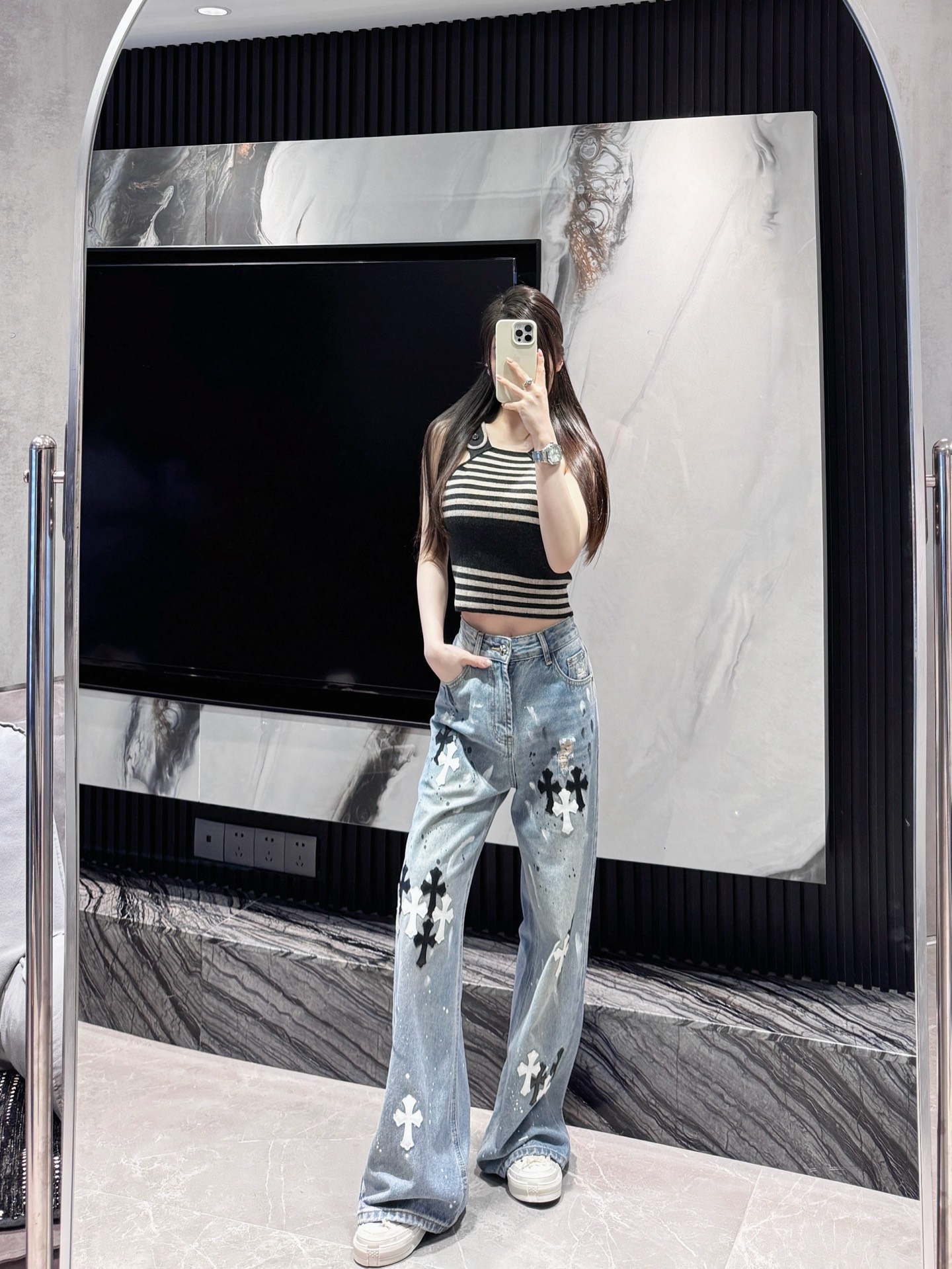 NO:494506,My own model looks with miu striped vest, miumiu, alexander wang19860909自家模特look 搭配miu条纹背心,,miumiu,alexander wang,Women's clothing