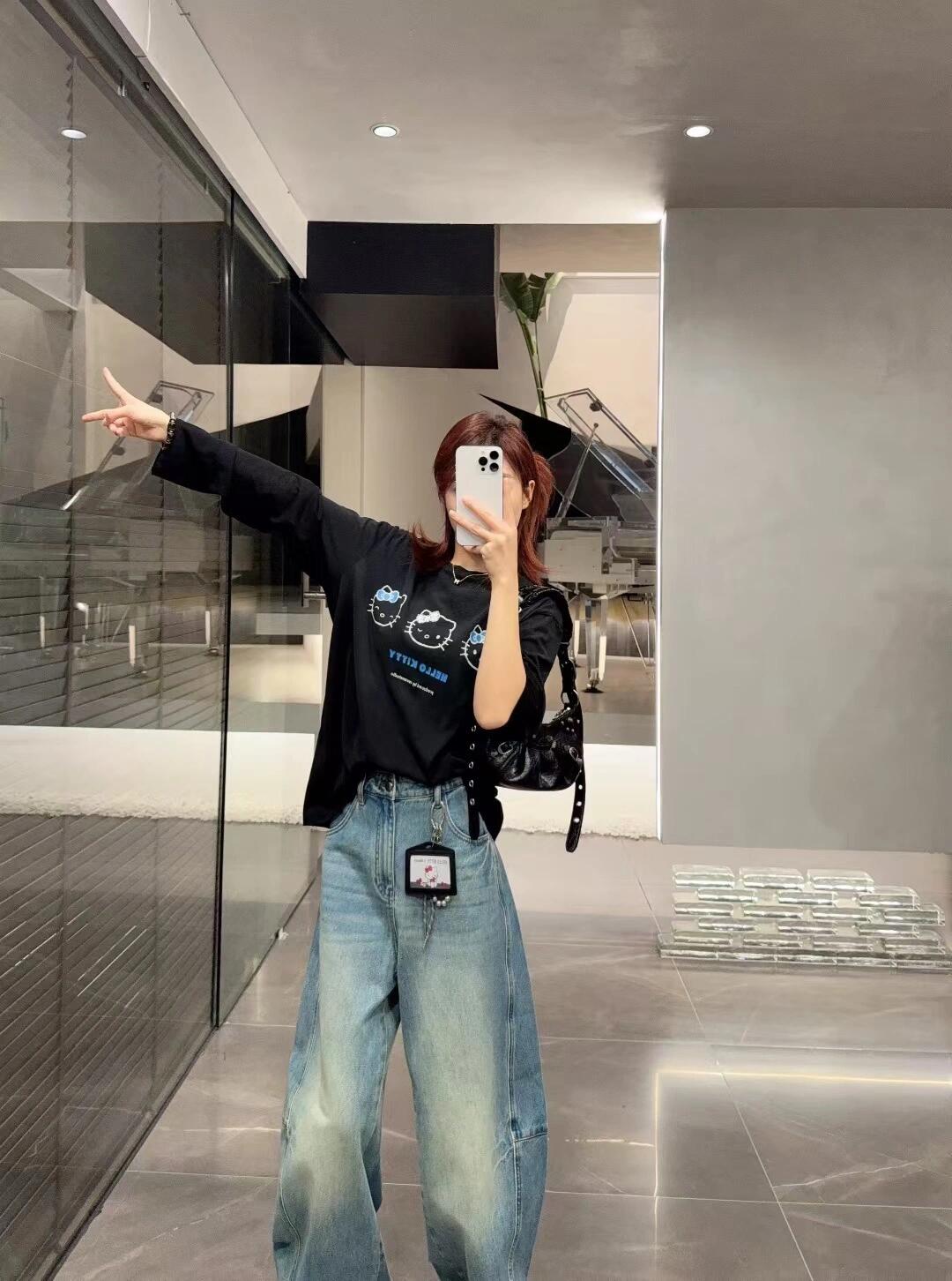 NO:469370,Very suitable for daily life. It's very chill, alexander wang19860909很适合日常 随便穿就很chill,,alexander wang,Women's clothing