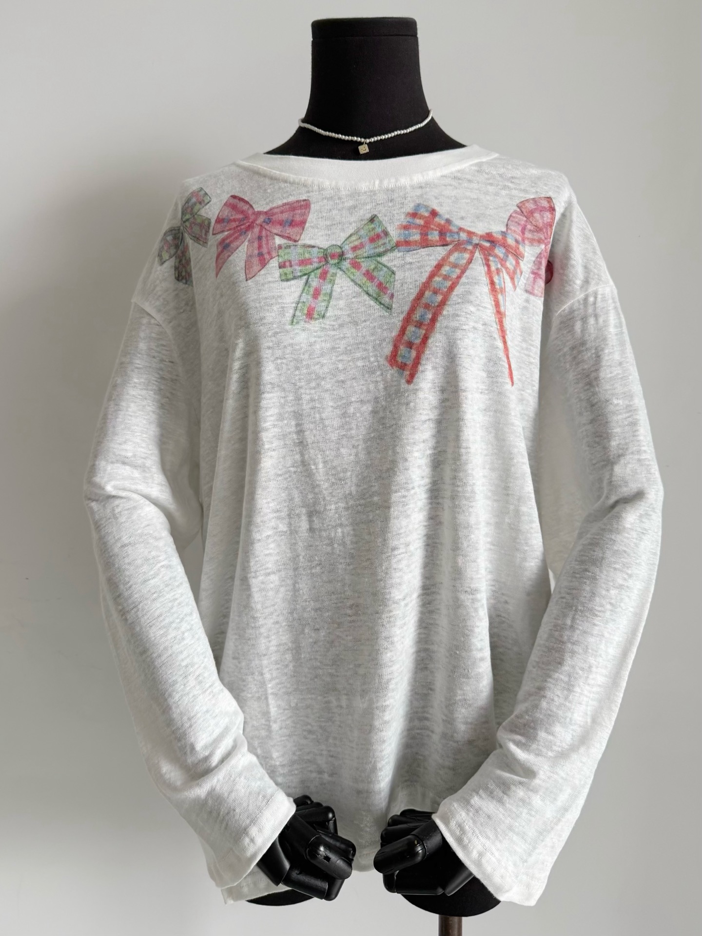 NO:472074,I really love niche this year ~~ It is not easy to wear the same clothes in daily life, but it gives people a good feeling of wearing it. Customized light and grainy sunscreen linen fabric is more advanced than ordinary cotton. It is irregularly tailored and has a windy walk. You can see a clear texture and rich layers. In addition to imported machine color printing, the whole dress suddenly brightened, reducing age and making you look tender, alexander wang19860909今年对小众实在是爱不停 ~~ 日常穿着不易撞衫 又轻易给人很会穿的感觉. 定制轻薄的颗粒感防晒亚麻面料 比普通的棉质更加高级 不规则剪裁走路带风 看得到清晰的纹理感,层次丰富 加上进口机器彩色印花 顿时整件衣服都亮了,减龄显嫩,,alexander wang,Women's clothing