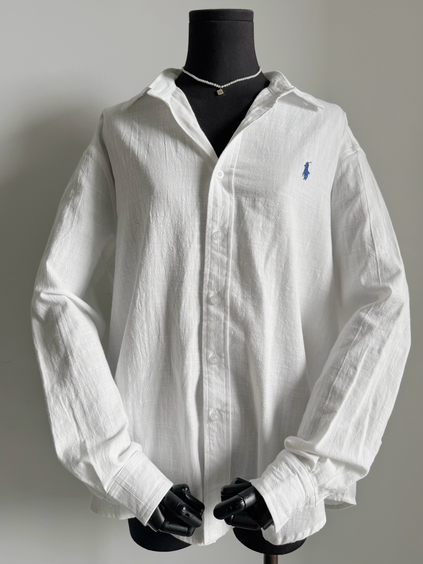 NO:497821,The color palette of RL is really authoritative. I have been struggling with the cabinet for a long time. I will buy these three colors for you. The linen shirt series is enough!! Light pink/chicken yellow/right white. Every color has a reason to love it. The fixed weaving and dyeing linen cotton is layered and has better comfort and breathability. Note that the color matching of each small embroidery is different. They all need custom matte embroidery thread. My top quality pricing is very low to give back to customers. Let all three of you receive pressure, Shirts, alexander wang19860909RL的调色盘真的很权威 在柜子纠结好久给你们精选的三个颜色 亚麻衬衫系列买这三个颜色就够了 !! 淡粉色/小鸡黄/正白色 每个颜色都有爱它的理由 定织定染亚麻棉富有层次感 舒适度和透气性也更加好 注意每个小刺绣的配色都不一样 都是需要定制哑光绣线的 我家顶级品质定价很低回馈顾客 让你们三个颜色收都无压力,,shirts,alexander wang,Women's clothing