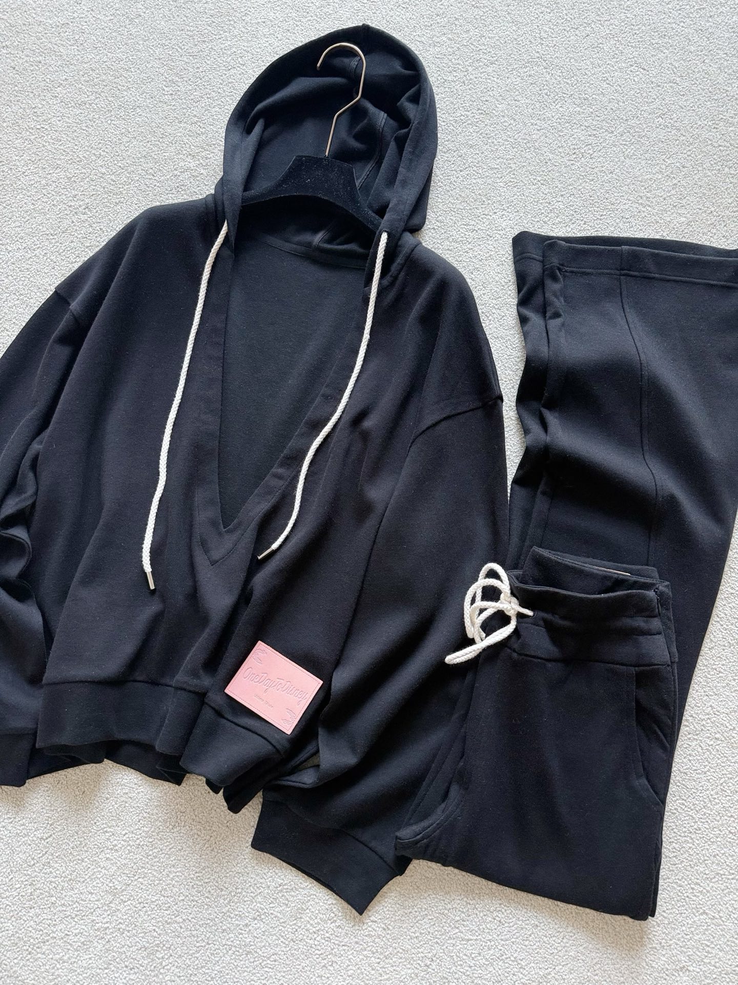 NO:507663,Undoubtedly required black payments, real photo of micro-flare trousers/casual pants, alexander wang19860909黑色毋庸置疑的必收款 微喇卫裤/休闲裤实拍图,,alexander wang,Women's clothing