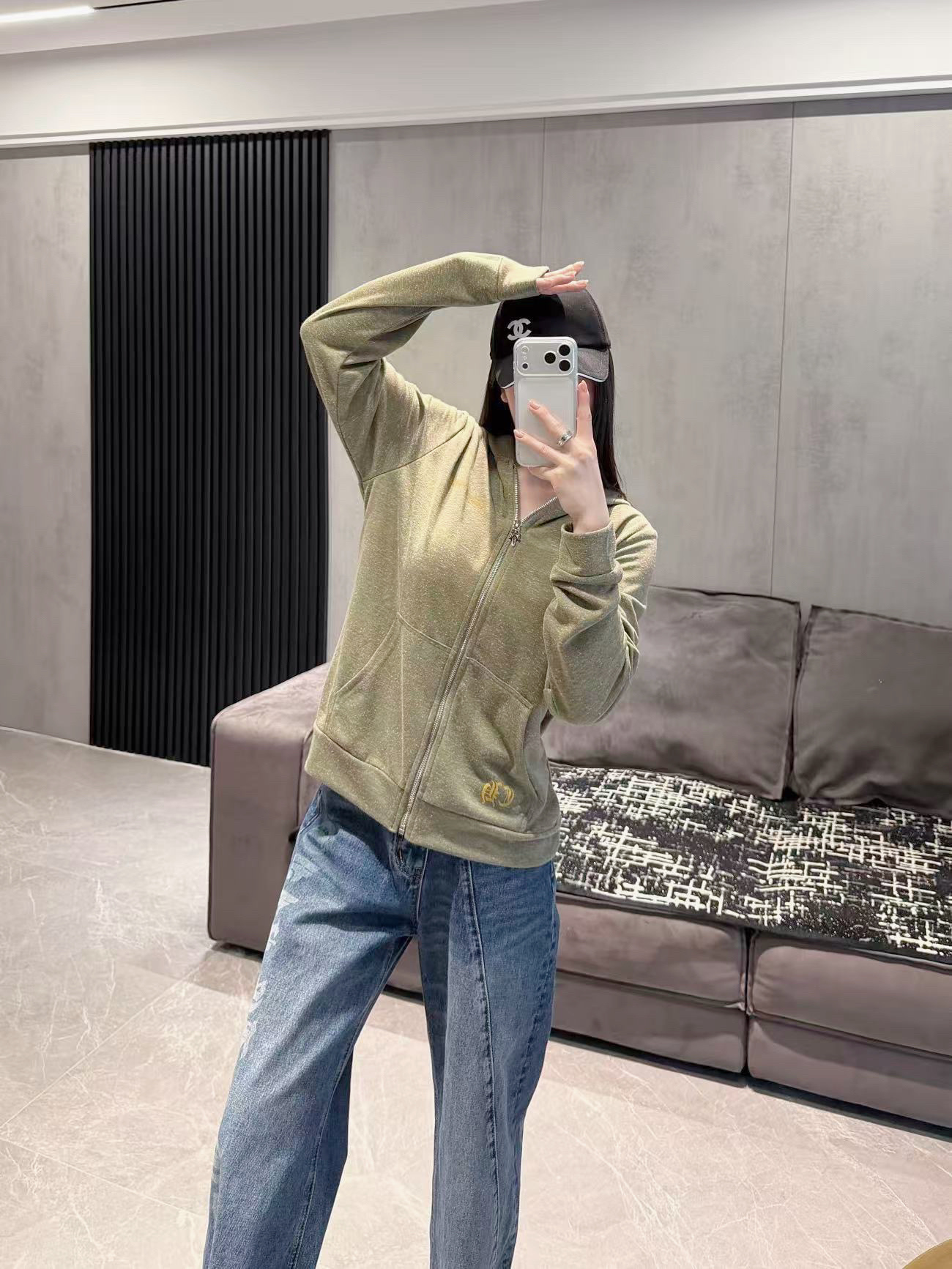 NO:508398,My own model looks with ch Sanskrit jeans, jeans, alexander wang19860909自家模特look 搭配ch梵文字母牛仔裤,,jeans,alexander wang,Women's clothing