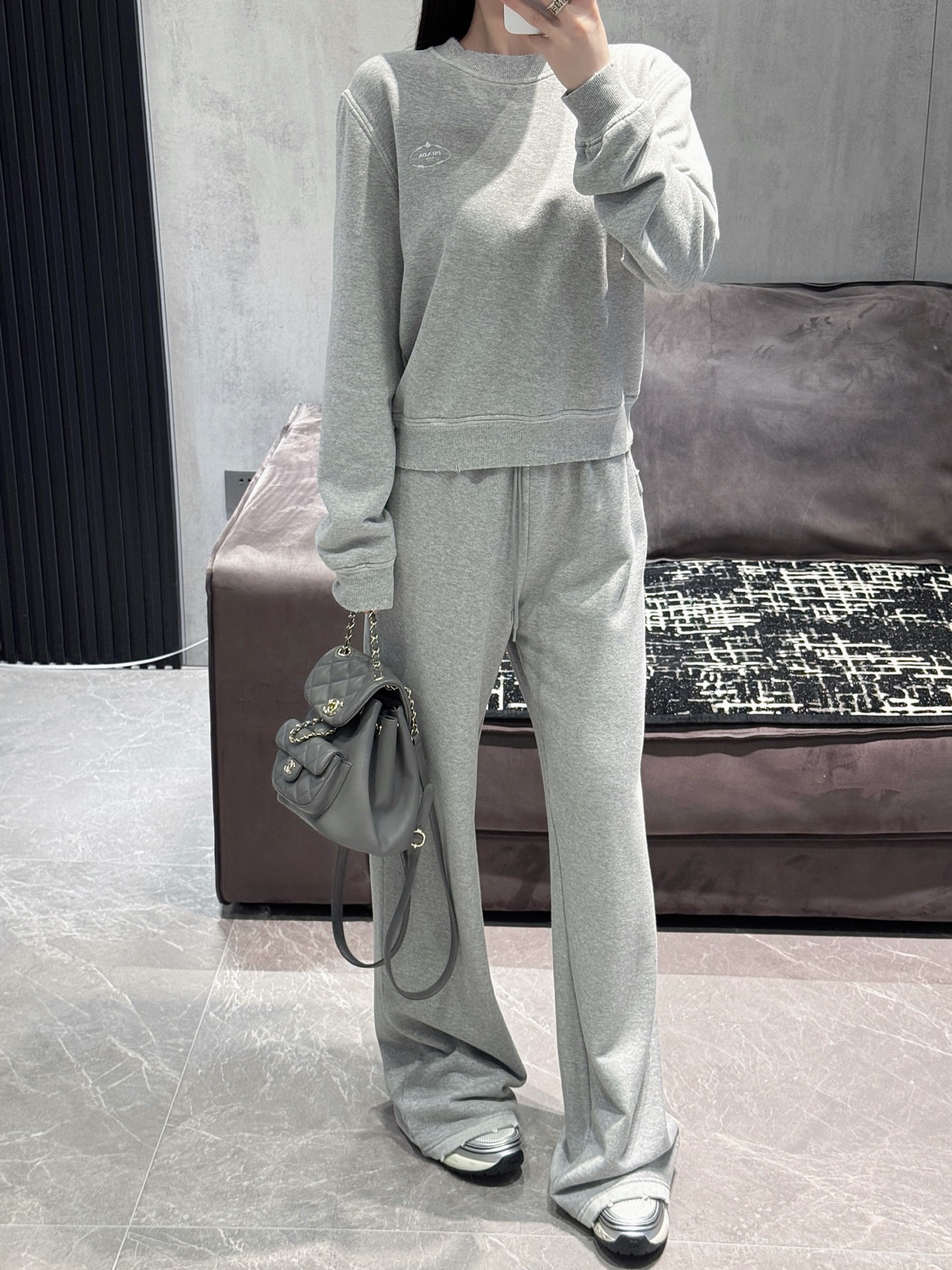 NO:535806,Whether staying at home or going out, save time and effort, alexander wang19860909不论宅家或者出街 省时省力,,alexander wang,Women's clothing