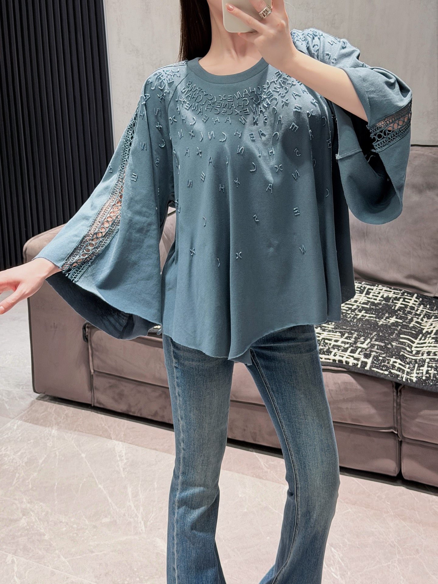 NO:536581,My own model look steadily holds up all the high-end feeling, alexander wang19860909自家模特look 稳稳托起所有高级感,,alexander wang,Women's clothing