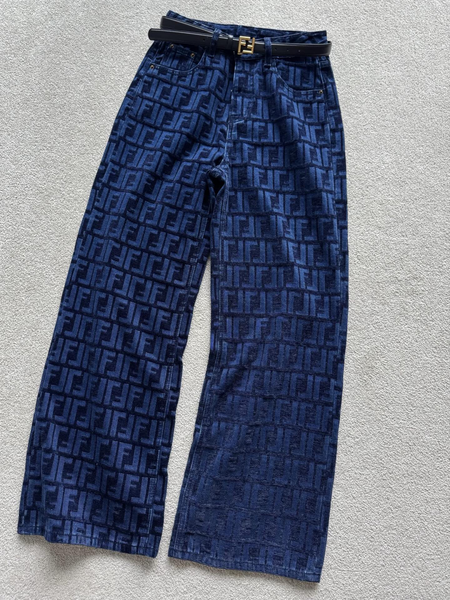 NO:546896,Real photos of deep blue details are more three-dimensional and stylish than previous jacquards, alexander wang19860909深藏蓝细节实拍图 比以往的提花都更立体有型,,alexander wang,Women's clothing
