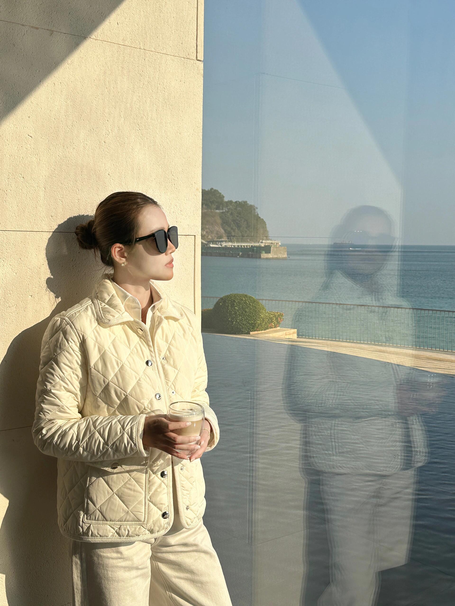 NO:564826,Isn’t this more beautiful than bbr? Yeah!!,,alexander wang19860909这不比bbr更美吗 嗯 !!,,alexander wang,Women's clothing