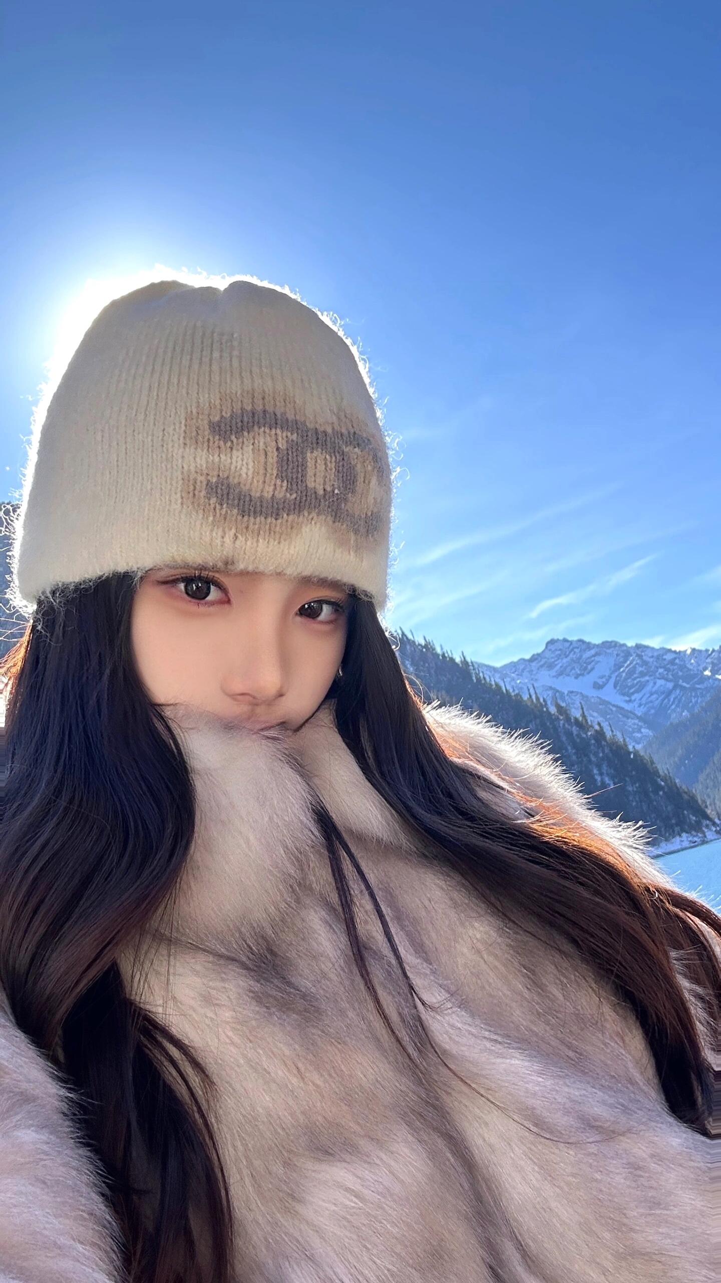 NO:576998,Jiugongge is indispensable for any outfit,,alexander wang19860909九宫格穿搭 都少不了它搭配,,alexander wang,Women's clothing