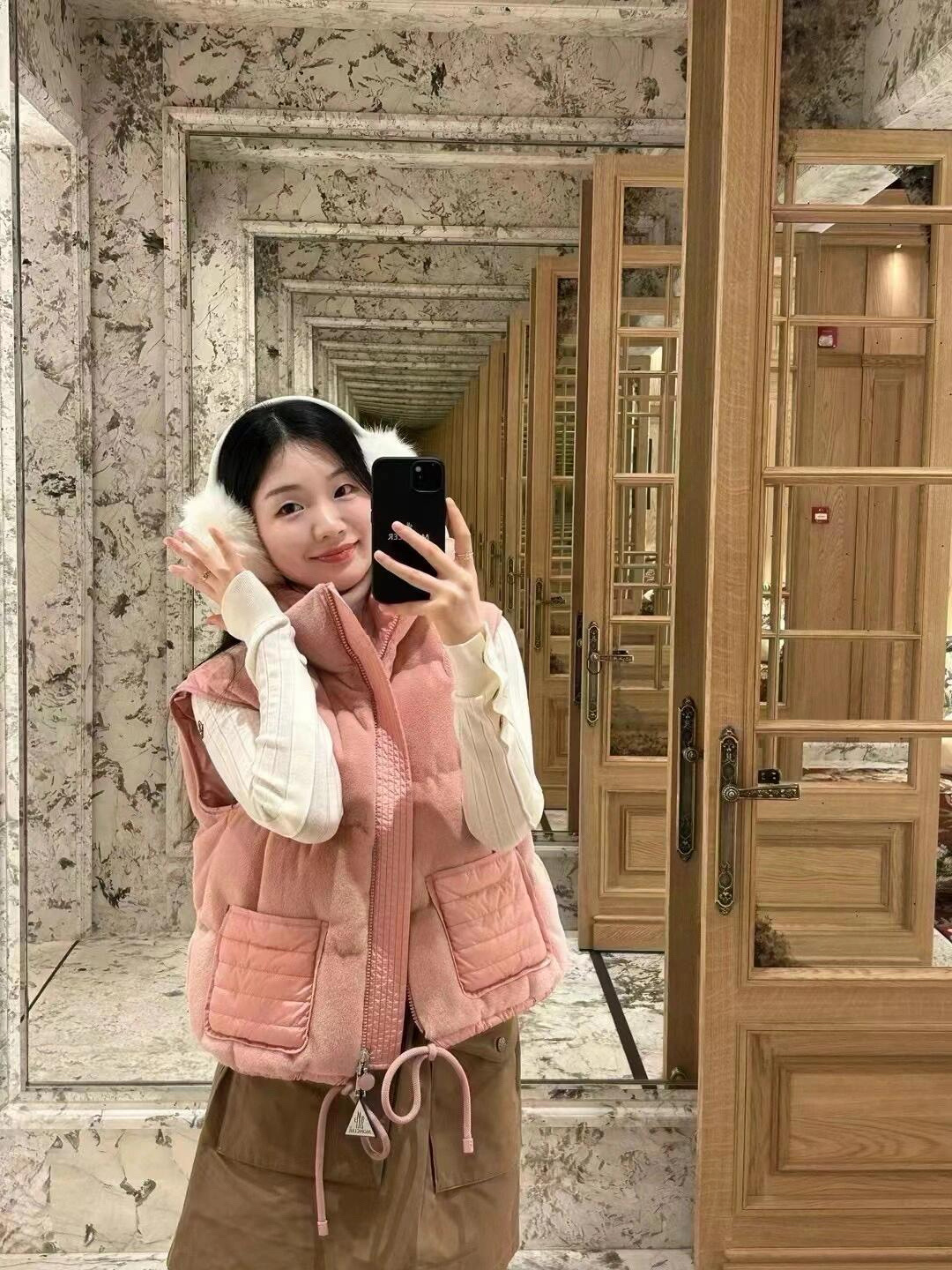 NO:576988,baby pink down vest I love it so much,,down jacket,alexander wang19860909baby粉羽绒马甲 我太爱了,,down jacket,alexander wang,Women's clothing