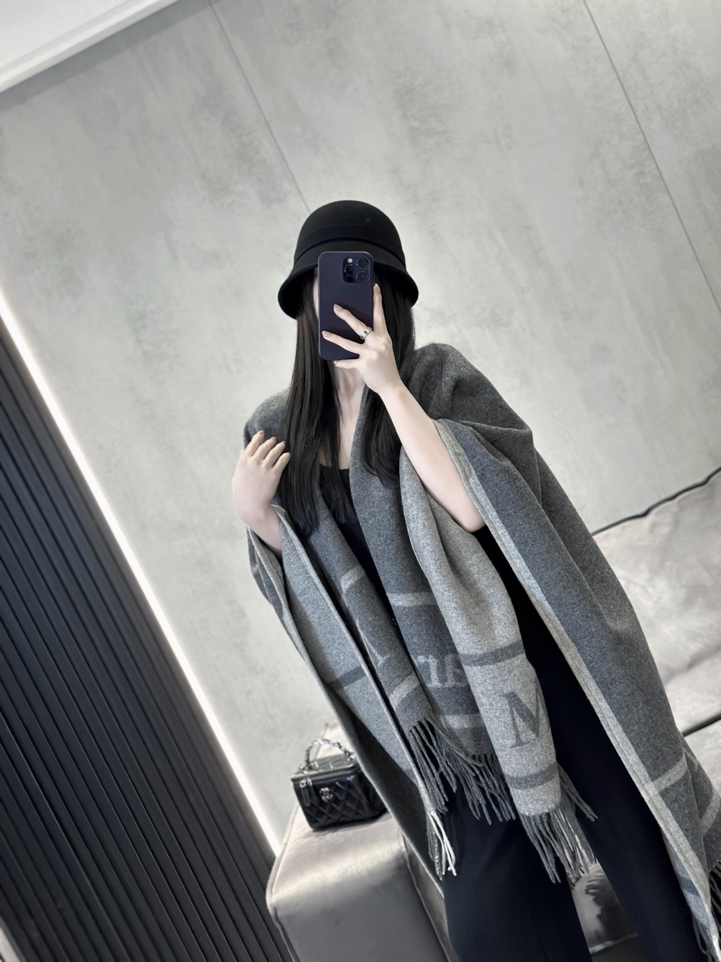 NO:577415,My own model is 168cm tall and the effect is on top, alexander wang19860909自家模特168高 披上效果,,alexander wang,Women's clothing